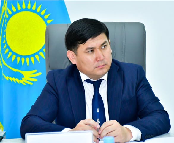 ТҰРҒЫНДАРДЫҢ МӘСЕЛЕСІ  БАСТЫ НАЗАРДА
