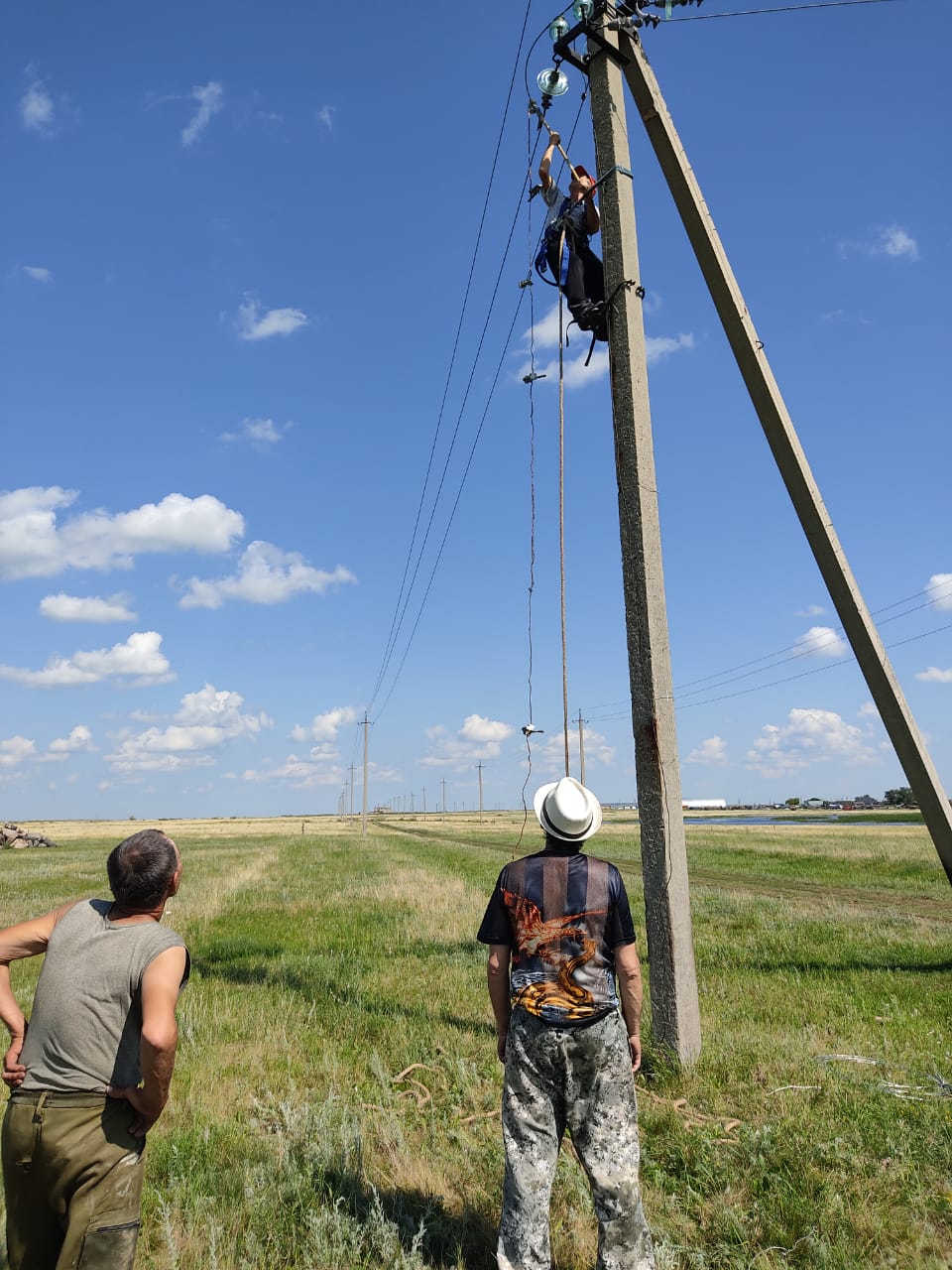 Қайранкөл ауылында найзағай кезінде үзілген байланыс қалпына келтірілді