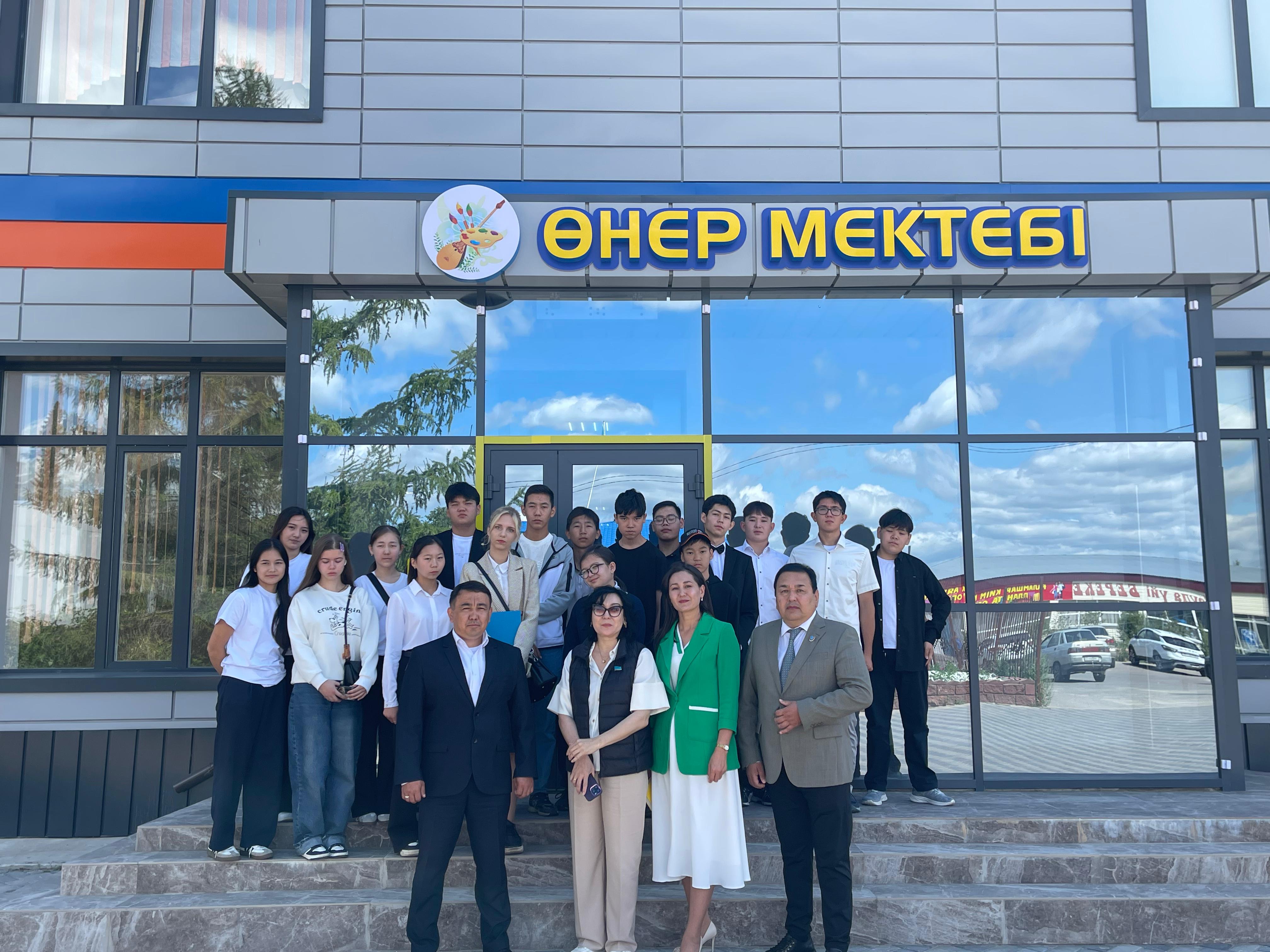 Бүгін, Қазақстан Республикасы Парламенті Мәжілісінің депутаты Айна Ермекқызы Мысырәлімова жұмыс сапарымен Зеренді ауданында болды.