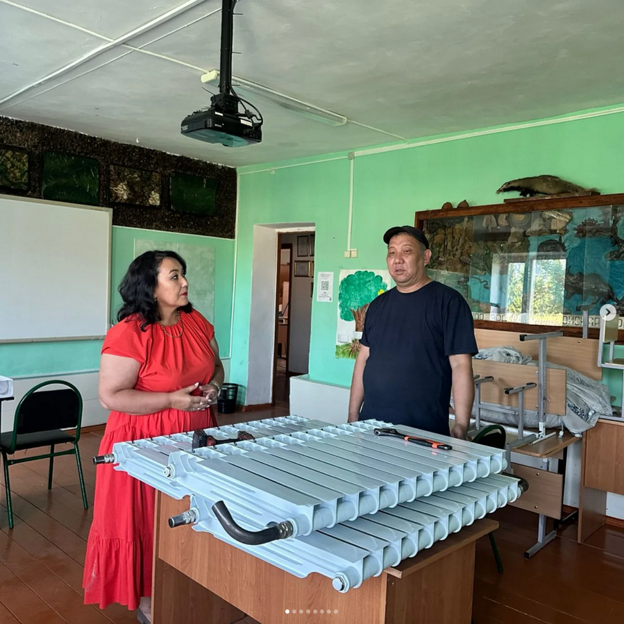 2025 жылғы 4 шілдеде Алтай ауданы әкімінің орынбасары Ж.А. Аскарова және білім бөлімінің басшысы Б.К. Канафина ағымдағы жылыту жүйесін жөндеу жұмыстары жүргізіліп жатқан «Быково негізгі мектебі» КММ-не барды.