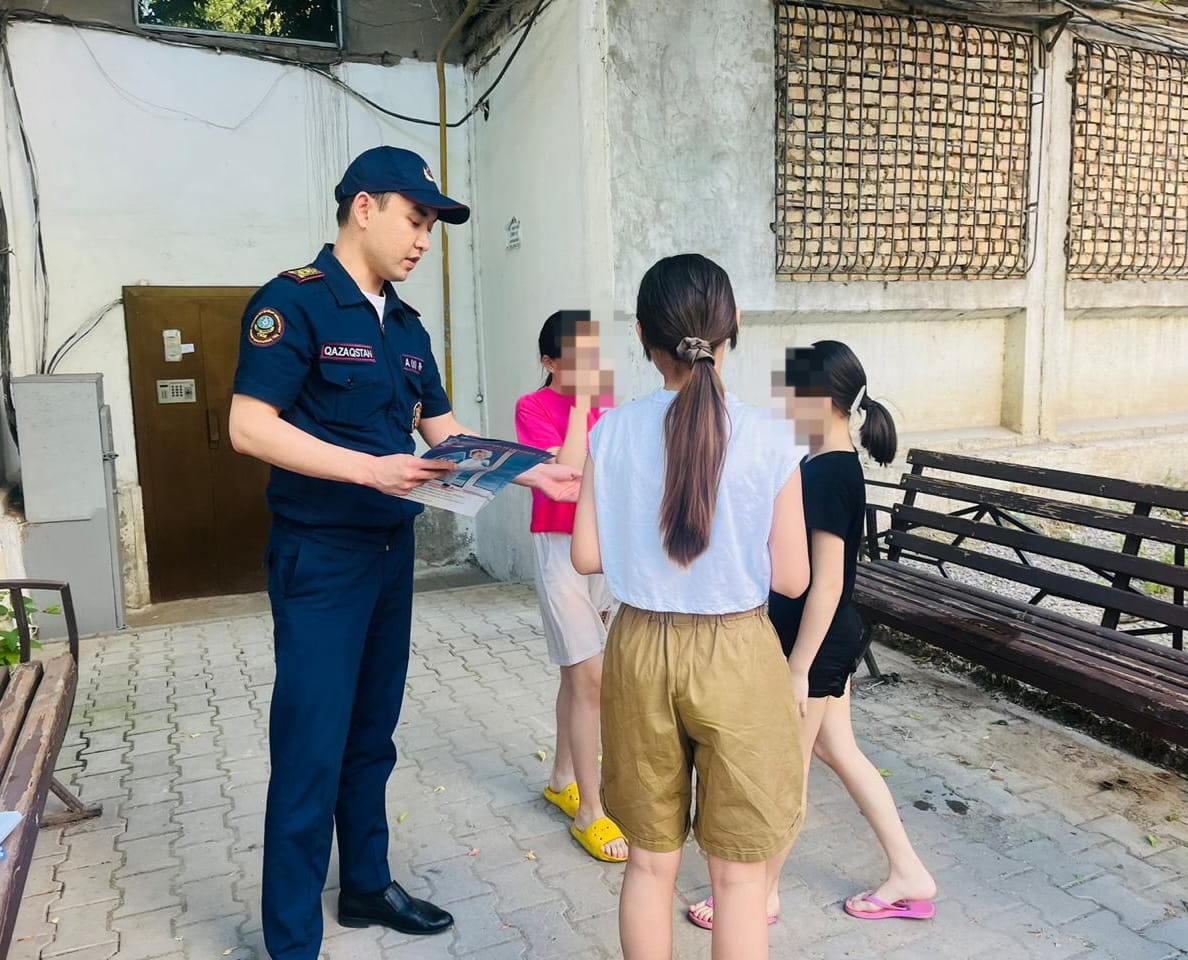 ӘЛ-ФАРАБИ АУДАНЫНДА БАЛАЛАРДЫҢ ТЕРЕЗЕДЕН ҚҰЛАУ ЖАҒДАЙЛАРЫНЫҢ АЛДЫН АЛУ ШАРАЛАРЫ ЖҮРГІЗІЛДІ