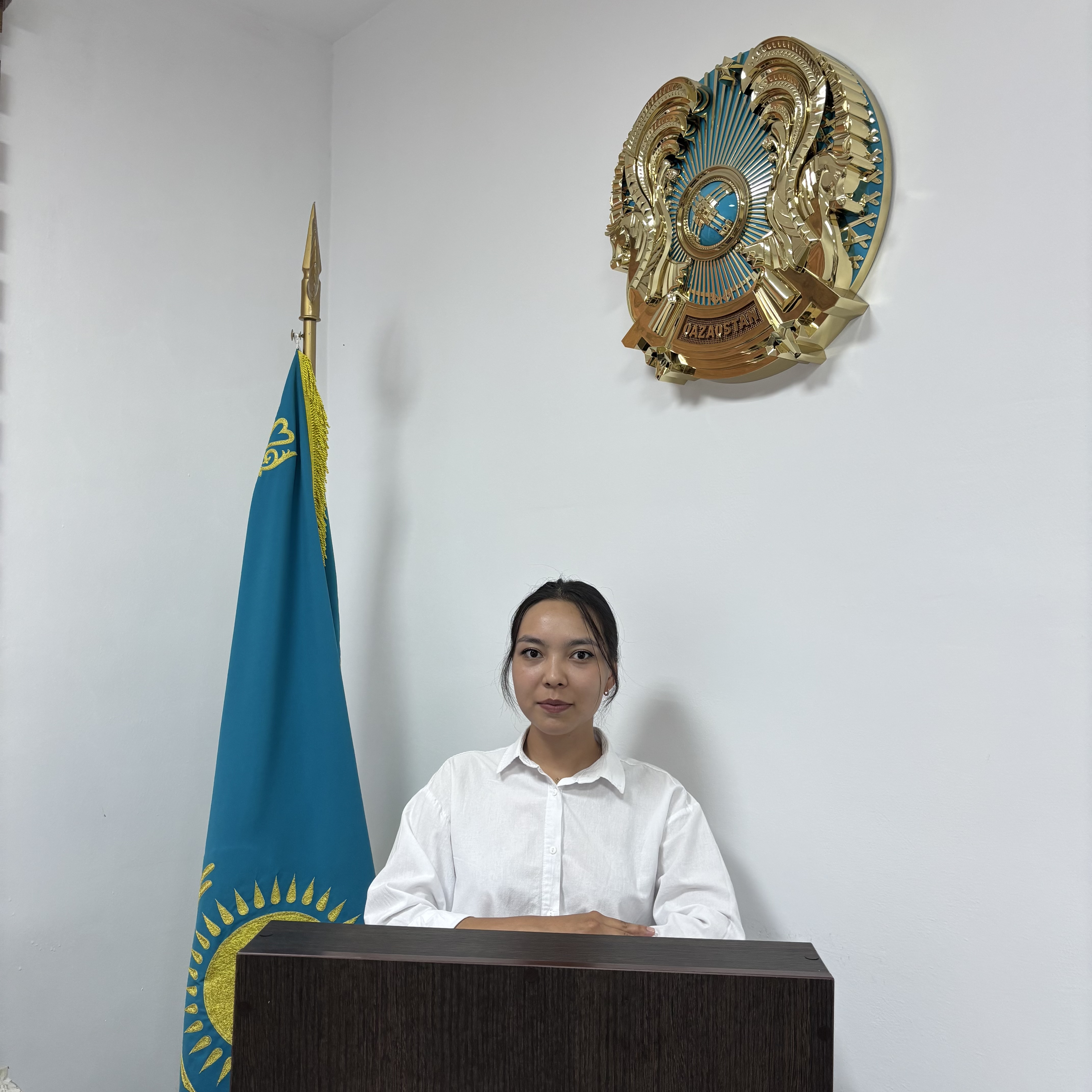 2025 жылдың 9 шілдесі Медициналық және фармацевтикалық бақылау комитетінің Жетісу облысы бойынша департаментіне мемлекеттік қызметке жаңадан келген жас маман Ахметқали Меруерт Еркінқызы салтанатты түрде ант берді.