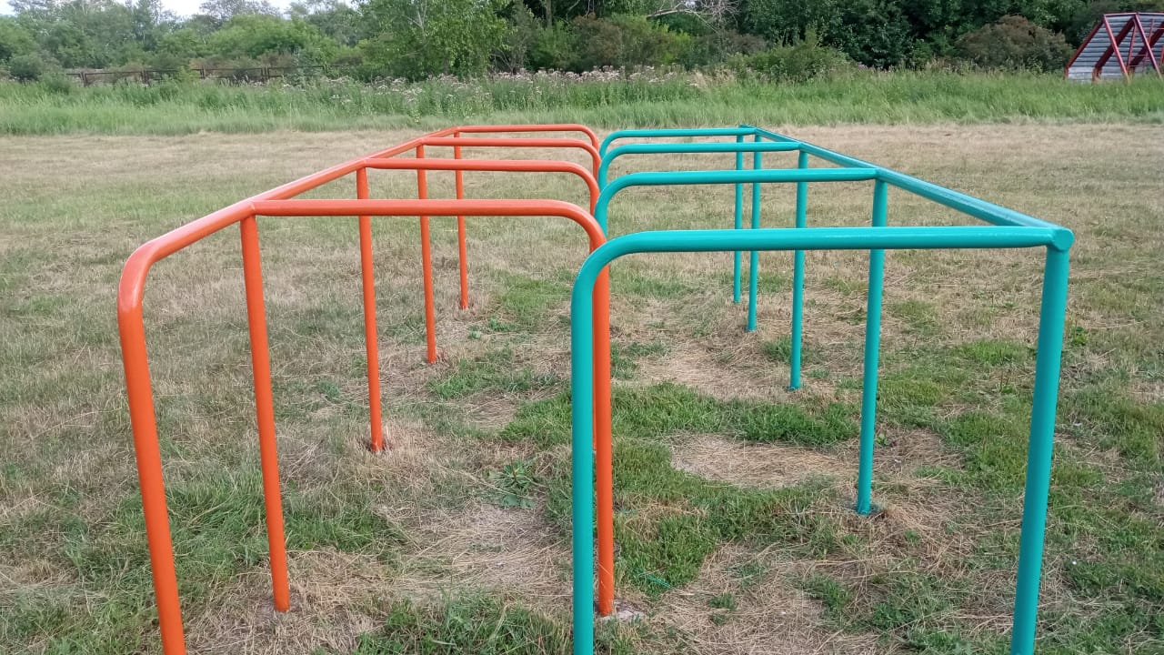 «Таза Қазақстан» экологиялық бағдарламасы аясында ауылымызда балалар алаңын сырлау жұмыстары жүргізілуде.