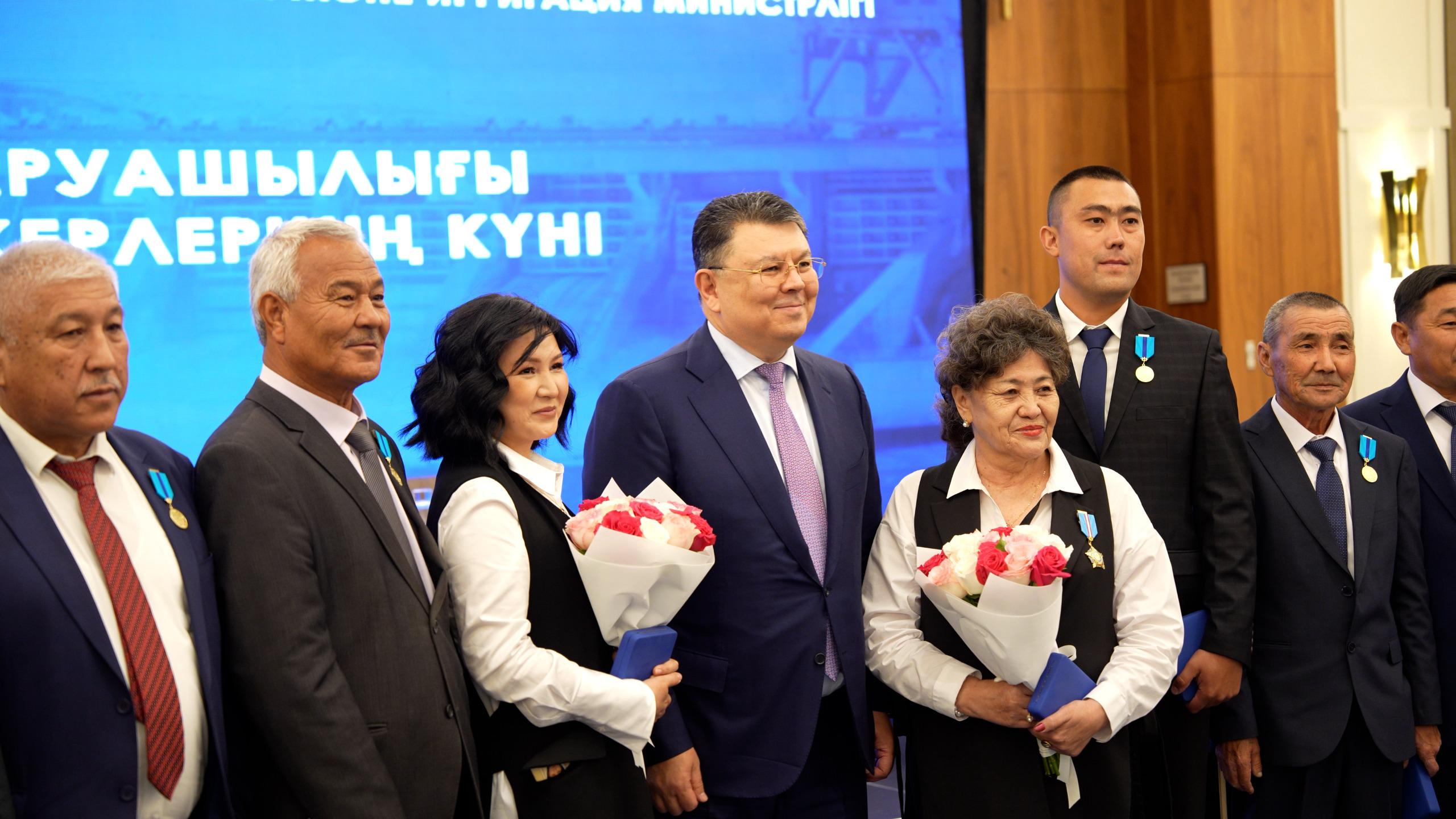 Су шаруашылығы қызметкерлері күніне орай 442 маман марапатталды