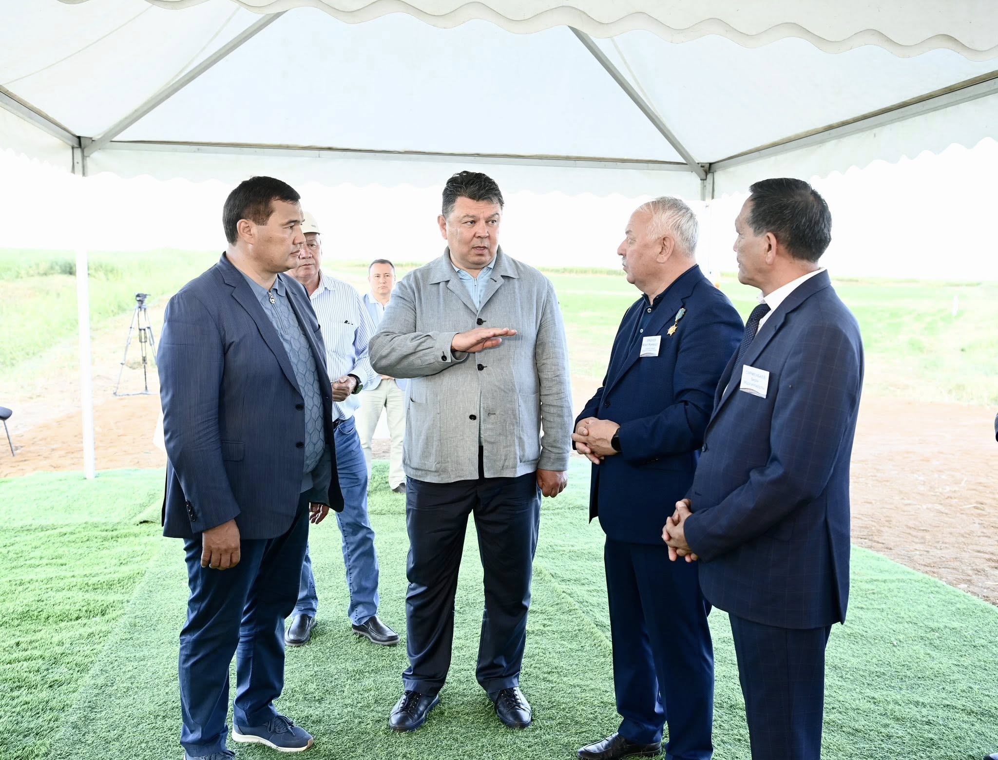 Премьер-министрдің орынбасары «Мағжан и К» шаруа қожалығының жұмысымен танысты