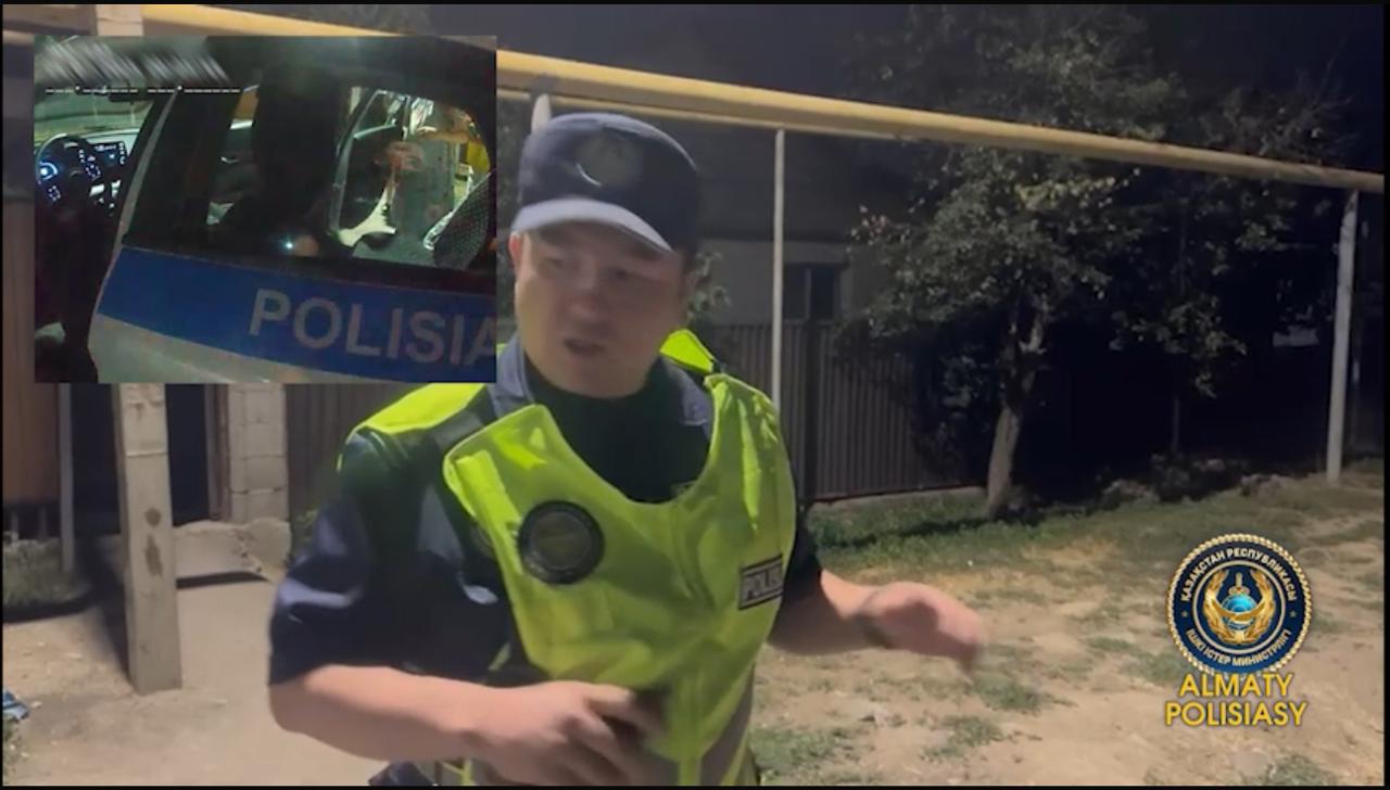 Действовали по ситуации»: патрульные полицейские Алматы помогли женщине родить в служебной машине