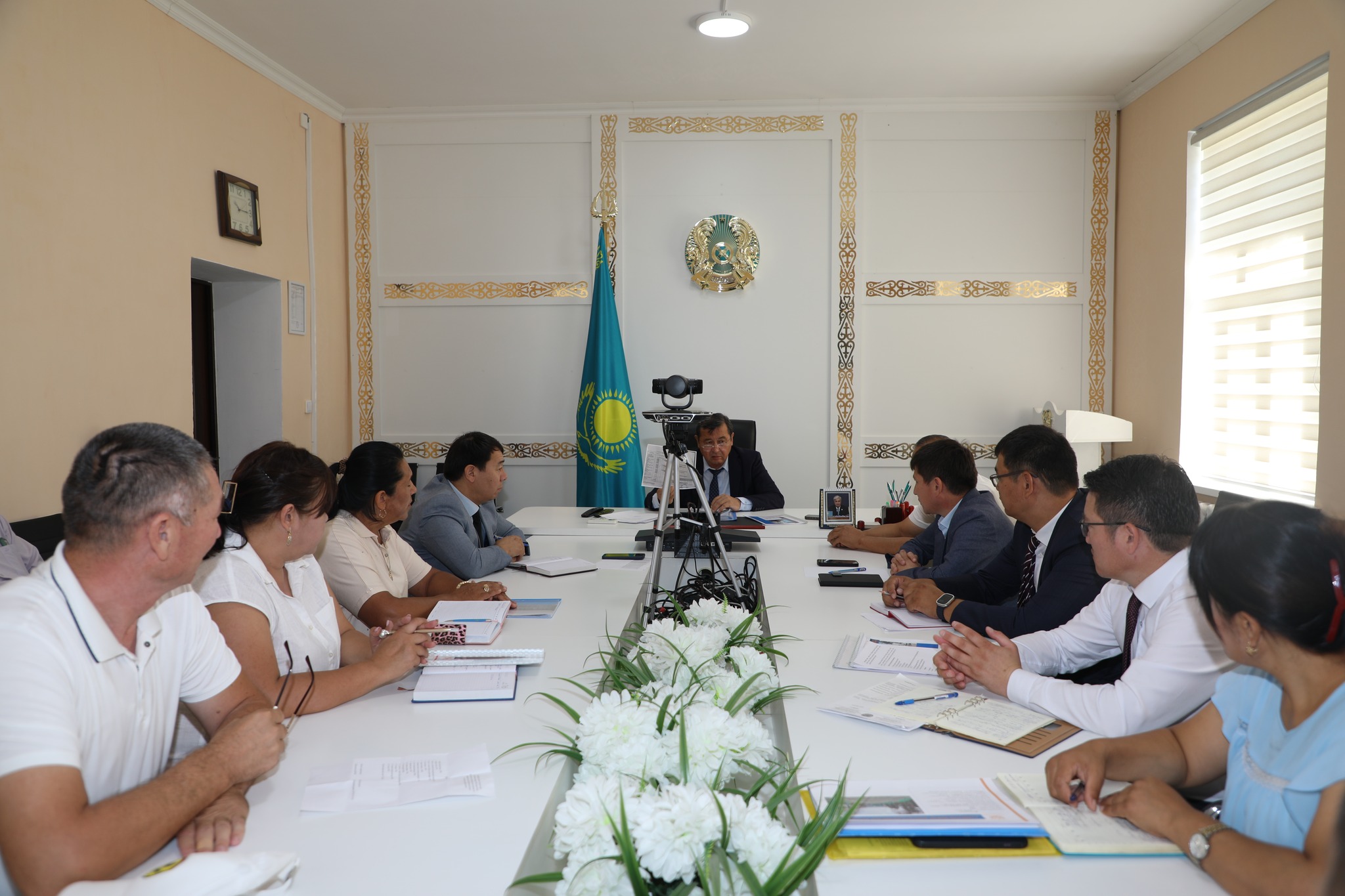 МАҚТААРАЛДА ЖАҢА ОҚУ ЖЫЛЫНА ДАЙЫНДЫҚ: МЕКТЕПТЕРДІҢ КҮРДЕЛІ ЖӨНДЕУІ ҚАТАҢ БАҚЫЛАУДА