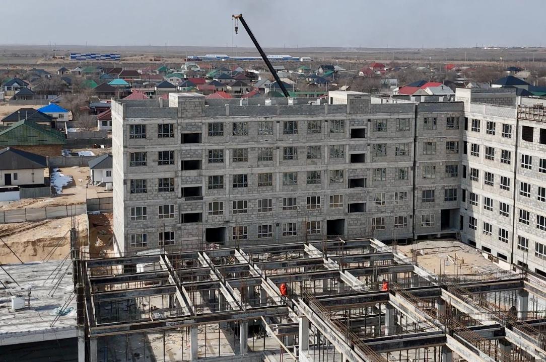 Жартыжылдық қорытындысы: Қонаев қаласында 86 жаңа тұрғын үй салынып жатыр