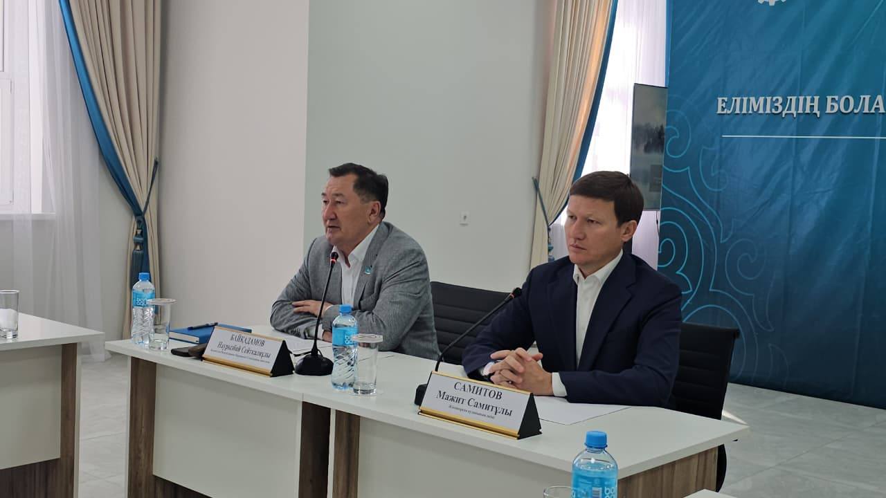 Депутат Сената встретился с молодежью района а Жанакоргане