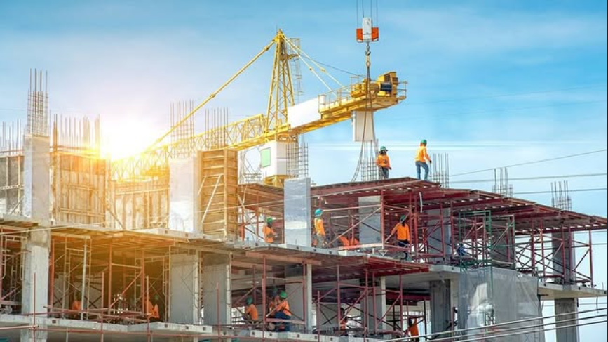 Tұрғын үйлерді пайдалануға беру бойынша рекордтық көрсеткіш, процестерді цифрландыру және ОТӨ-ні қолдау: құрылыс саласы бойынша Президент тапсырмалары қалай жүзеге асырылуда