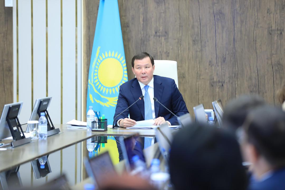 Ақтөбеде қаланың негізгі жобалары талқыланды