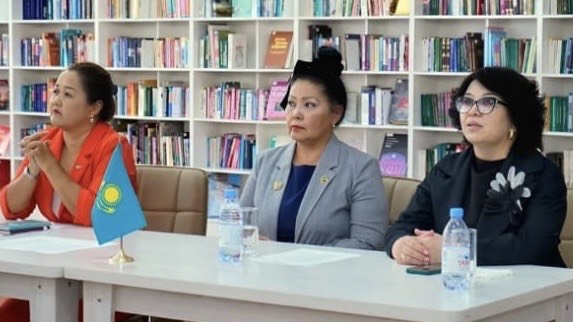 Ұлттық кітапханасында өткен Абай Құнанбайұлының 180 жылдығына арналған «Абай әлем тілдерінде»
