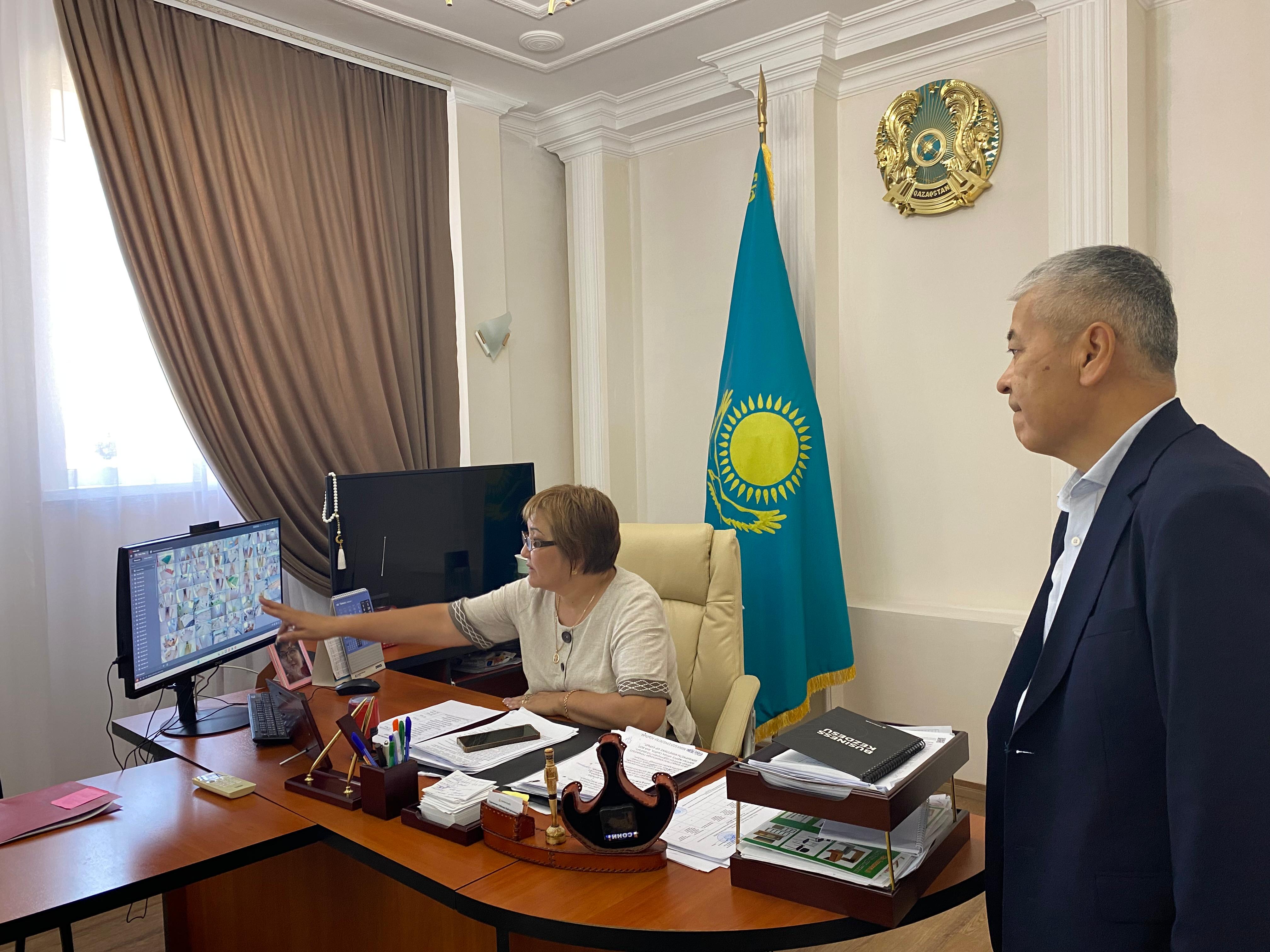 Посетил специализированное учреждение по предоставлению социальных услуг области Ұлытау