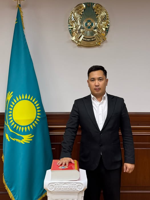 МЕМЛЕКЕТТІК ҚЫЗМЕТКЕР АНТ ҚАБЫЛДАДЫ