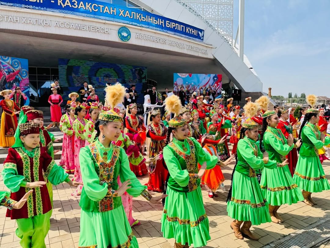 БІРЛІГІ ЖАРАСҚАН ЕЛМІЗ