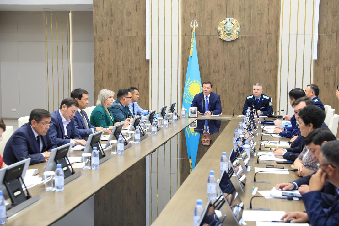 Өңір басшысы мен облыс прокуроры бизнесті дамыту жолындағы қиындықтарды талқылады