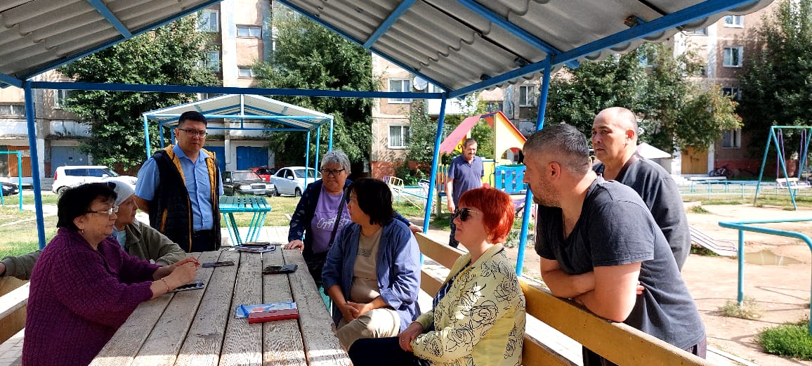МЖД басқару мәселелері бойынша тұрғындардың жиналысы, Васильковский ықшам ауданы, 1 үй.