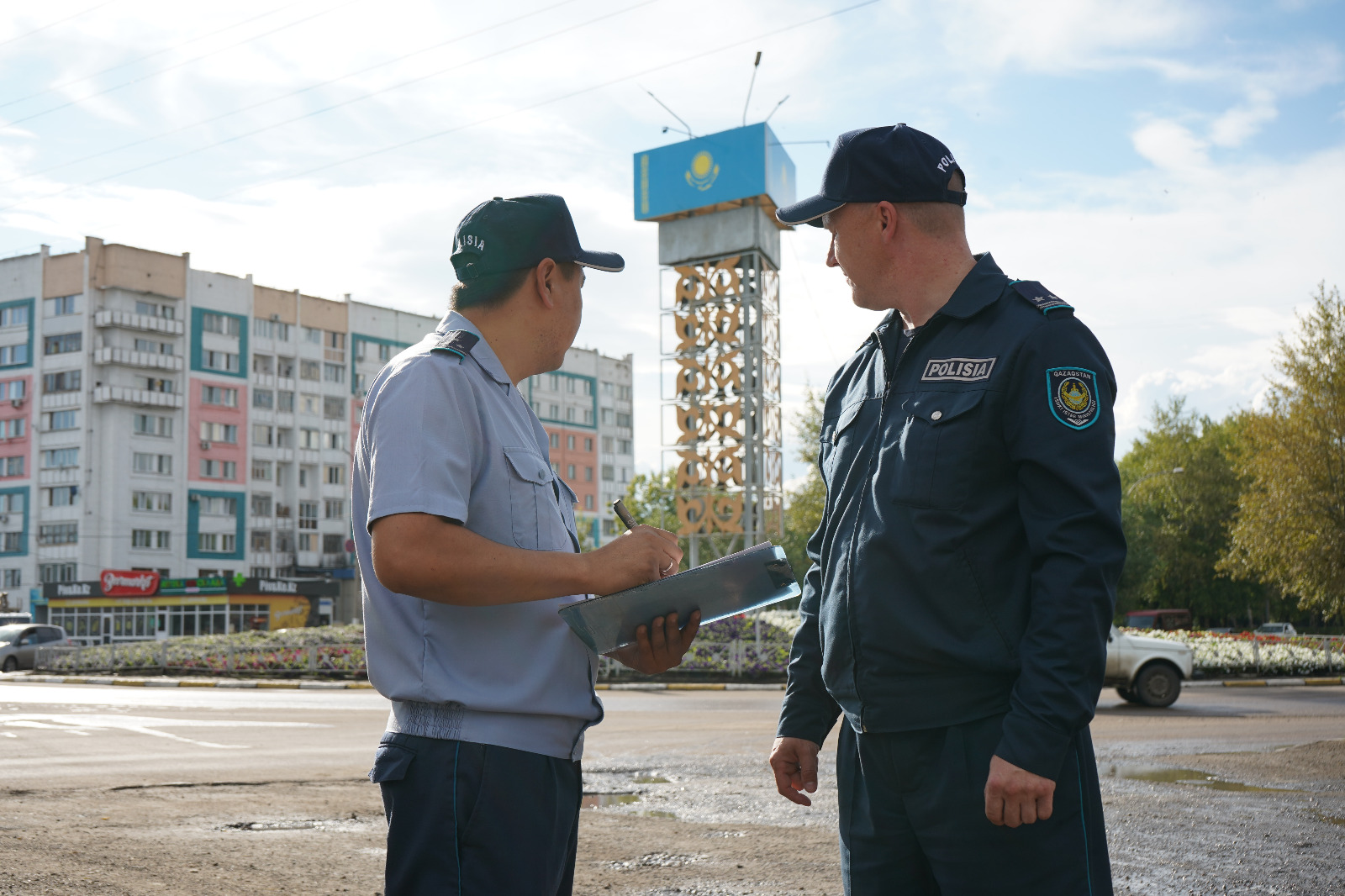 Полиция Петропавловска разъяснила правила проезда  кругового перекрестка