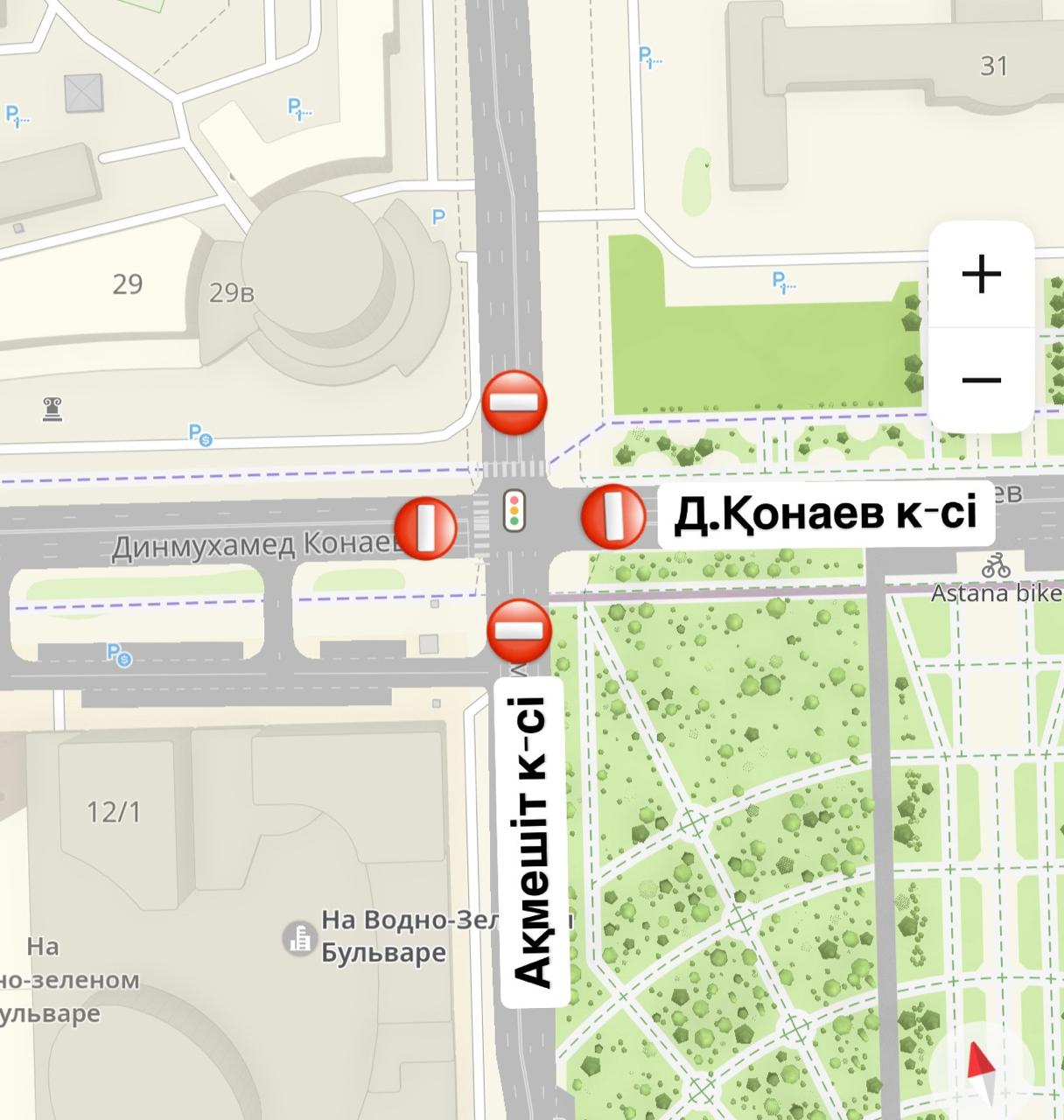 В Астане временно закрыли пересечение улиц Д. Кунаева/Акмешит