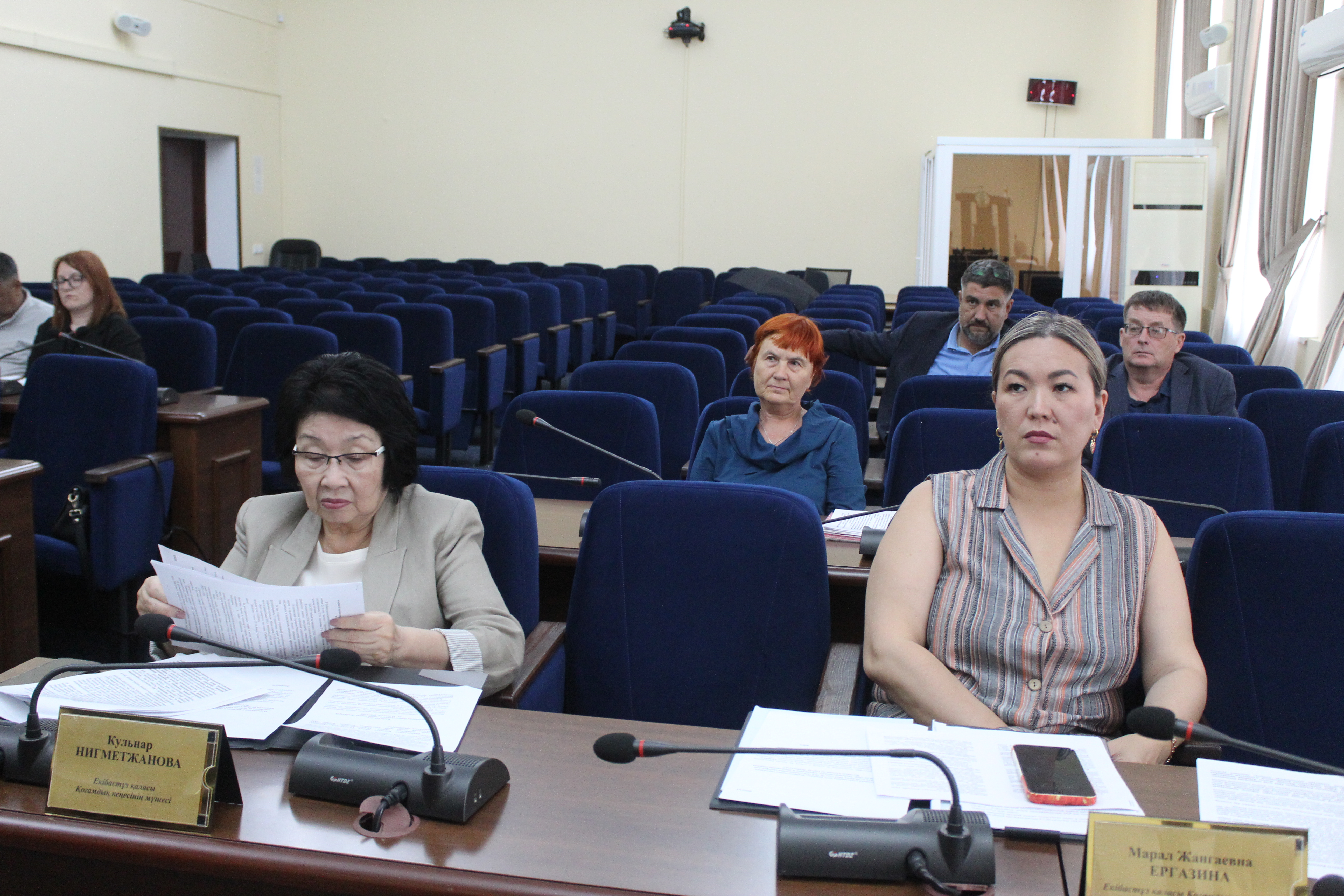 Қоғамдық кеңестің кезекті отырысында  өзекті мәселелер қаралды