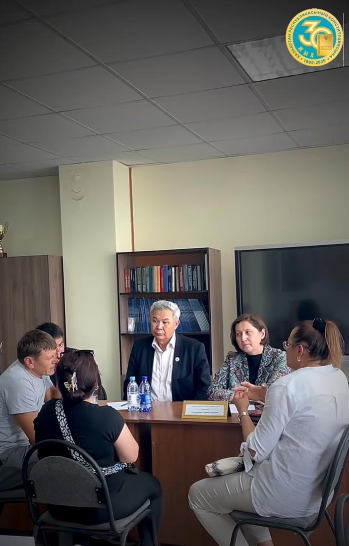 15.08.2025 жылы ҚР Конституциясының 30 жылдығына орай Әділет департаменті Ақтөбе облыстық адвокаттар алқасымен бірлесіп, облыстың заң қоғамдастығы мен мемлекеттік органдары өкілдерінің қатысуымен «Тегін заң көмегін көрсету бойынша ашық есік күні» Республикалық акциясын өткізді.