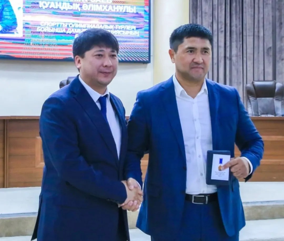Спорт күні мерекесіне орай салтанатты жиын өтті