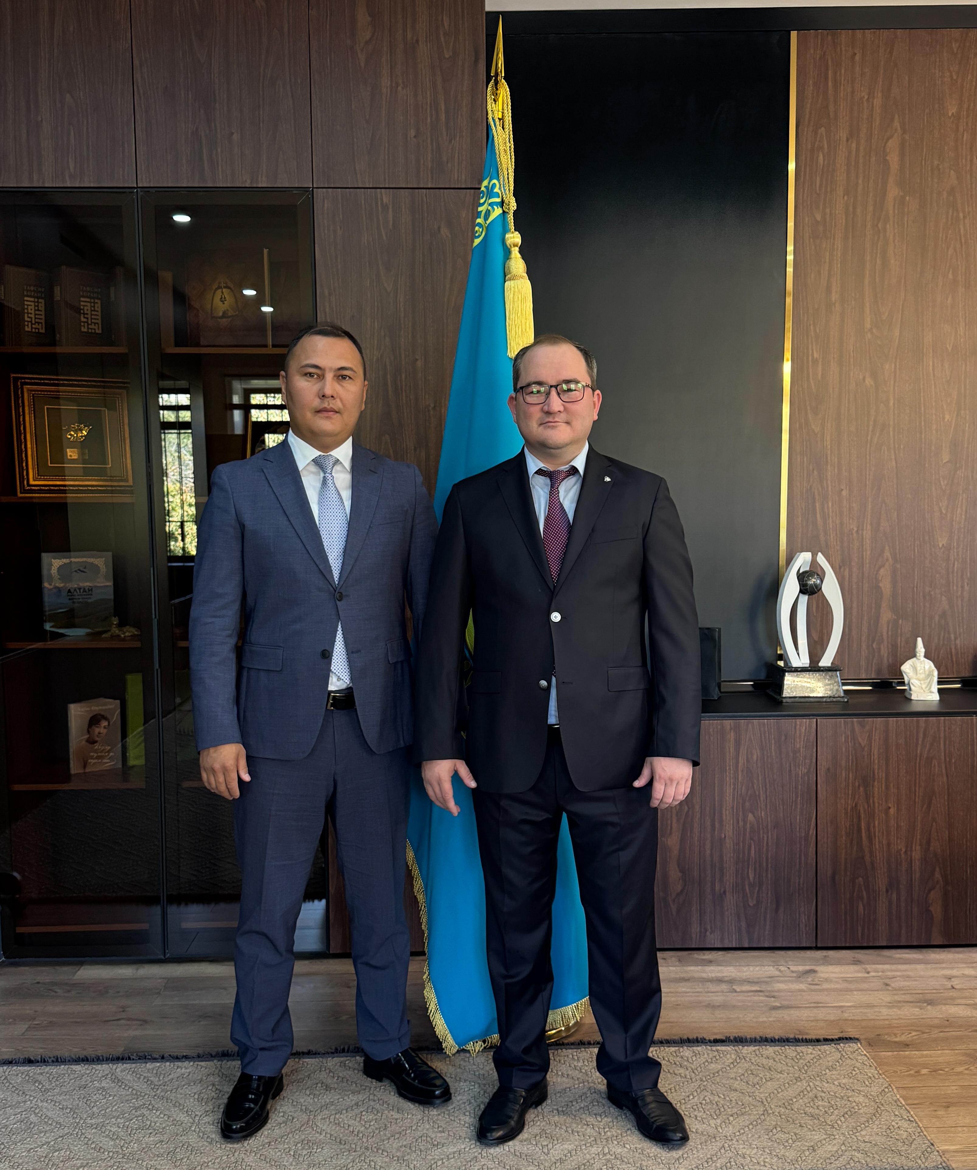 Шакиров Максат Асанұлы экономика жөніндегі сұрақтарға басшылық жасайтын болады