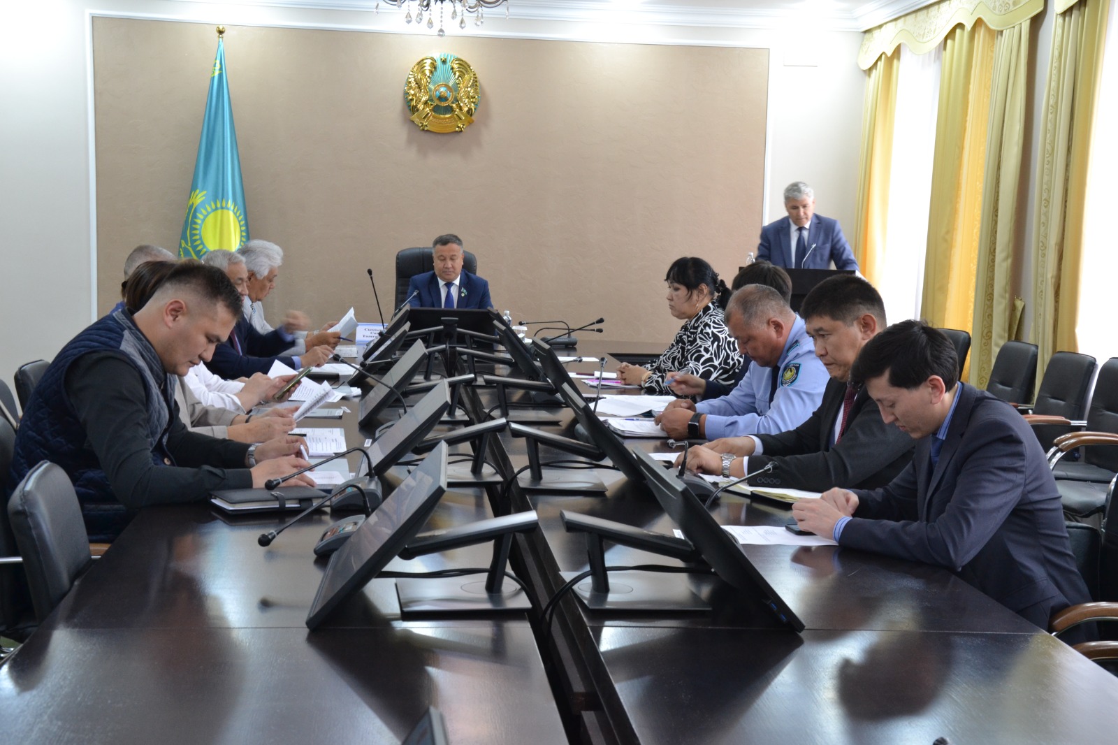 Облыстық маслихатта жаңа оқу жылына дайындық мәселесі қаралды