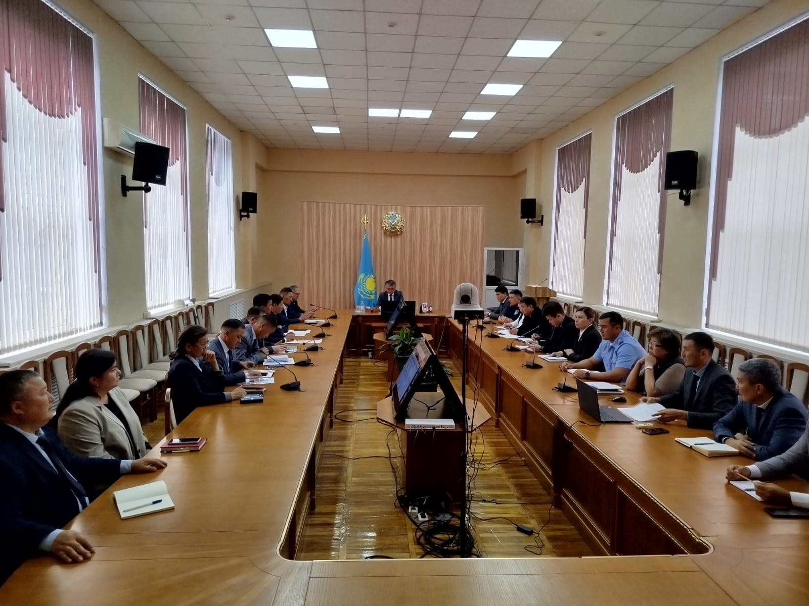 Рассмотрены вопросы водоснабжения и содержания автодорог