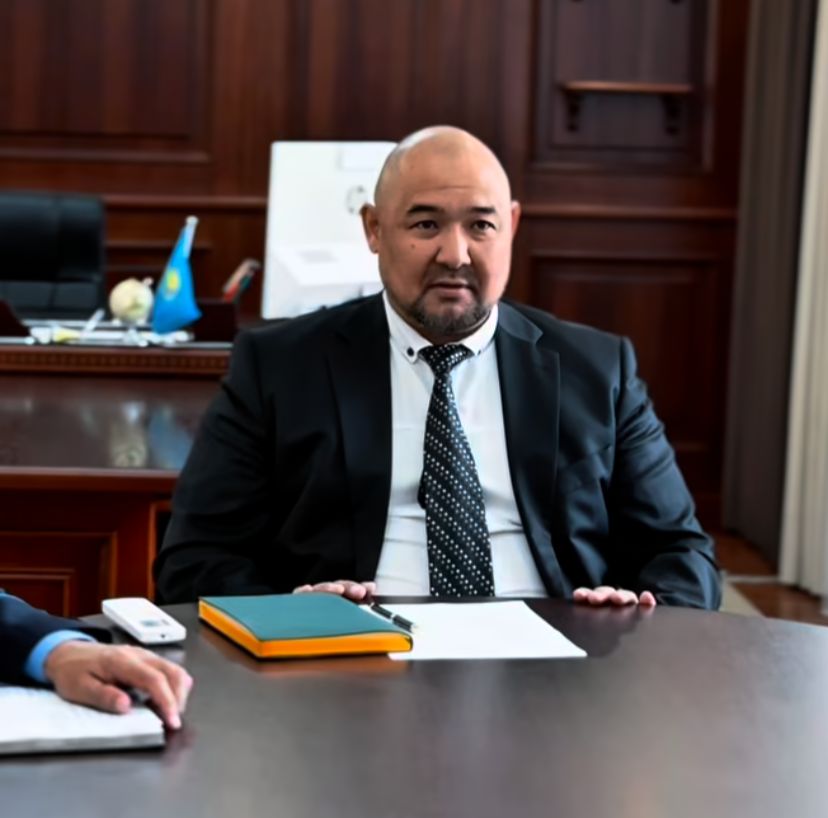 Қарасу ауданының әкімі К. Т. Оспанов "ақ қайын" ЖШС басшысының қатысуымен жұмыс кеңесін өткізді