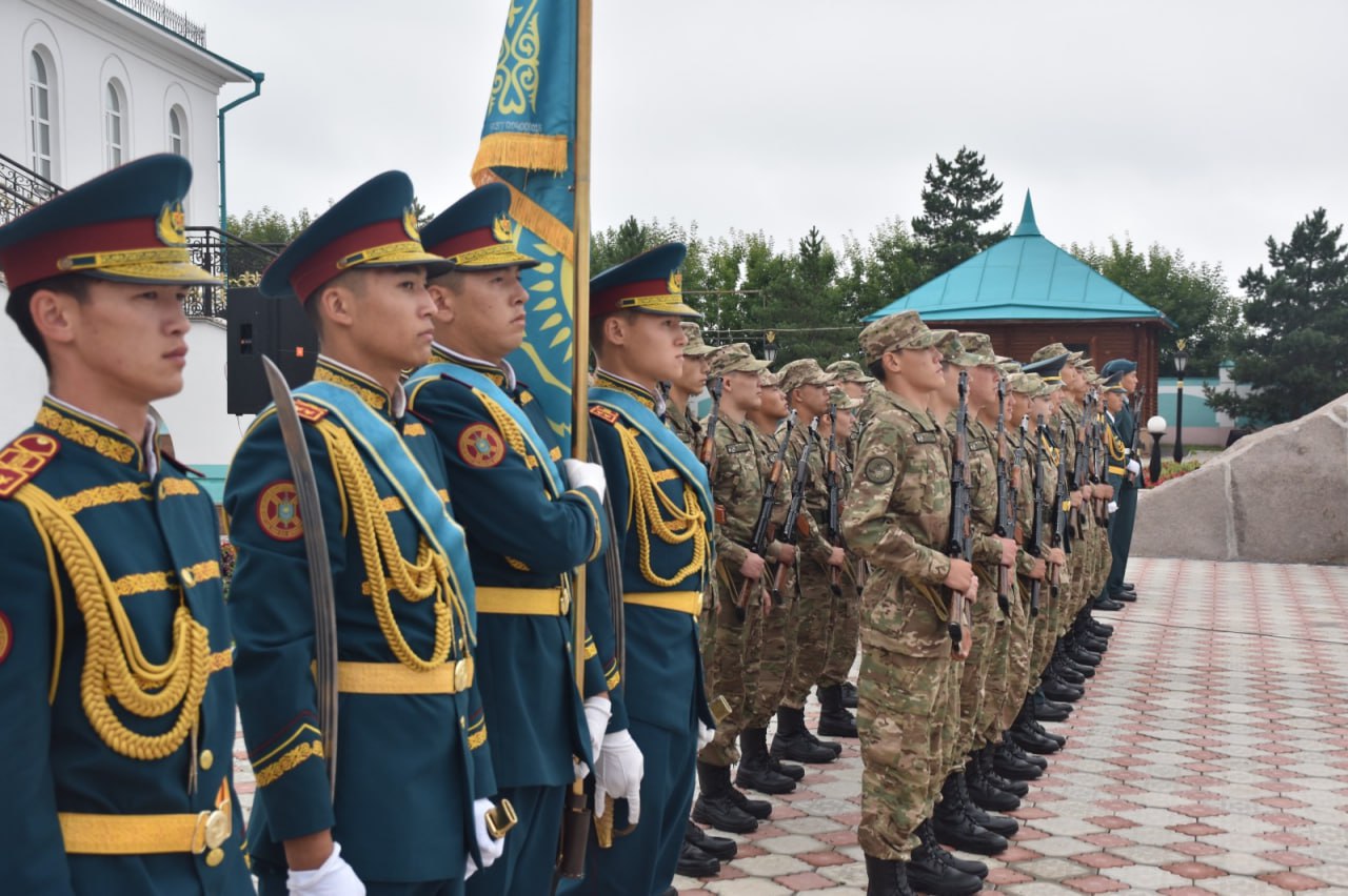 Ұлттық ұланның курсант қыздары әскери дәрігер мамандығын таңдады