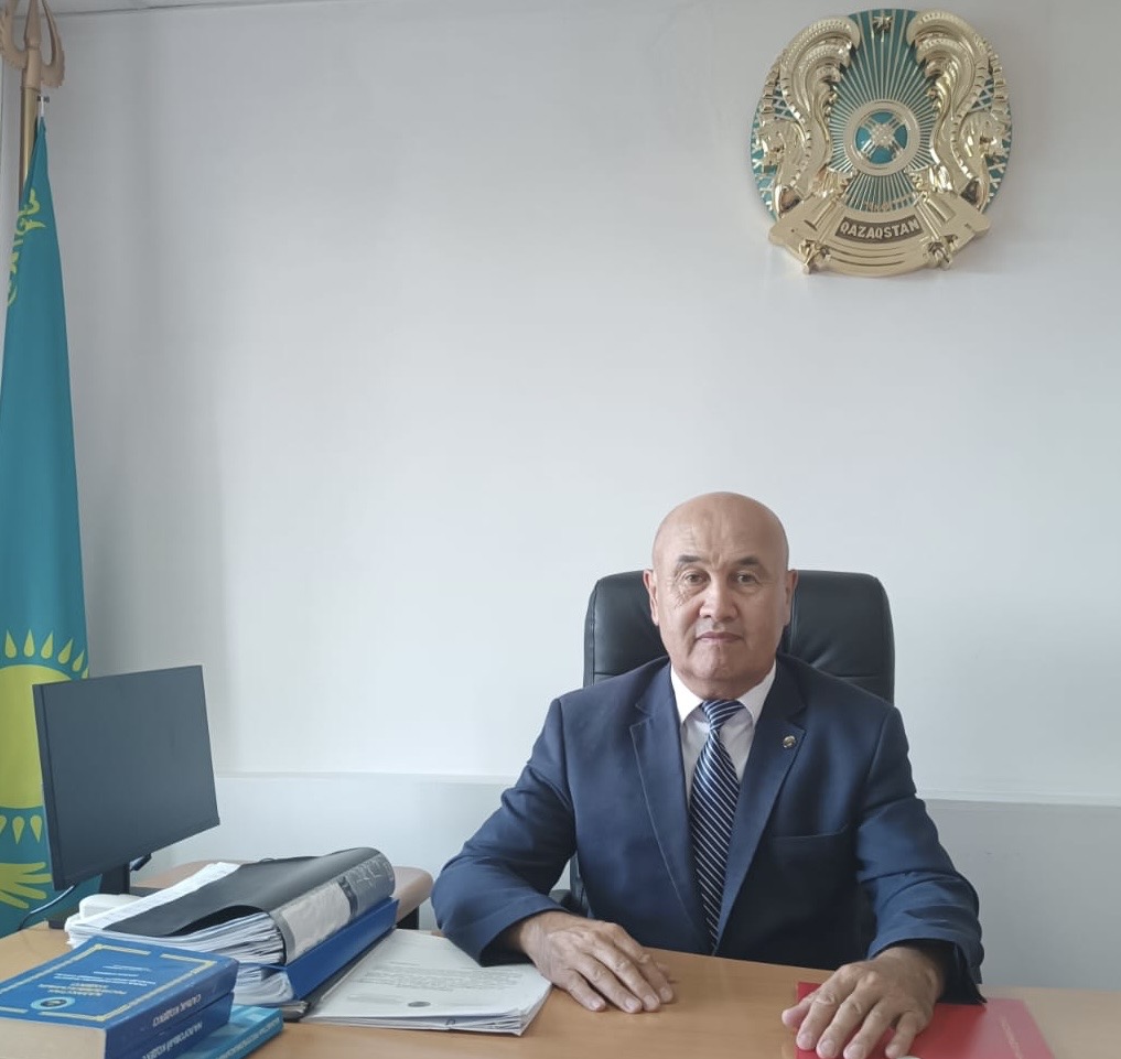 Бүгін біз мемлекеттік кірістер органдарының құрметті және тәжірибелі басшыларының бірі - Ақтоғай ауданы бойынша Мемлекеттік кірістер басқармасының басшысы Бақытбек Халелұлы Құсайыновты құрметтейміз