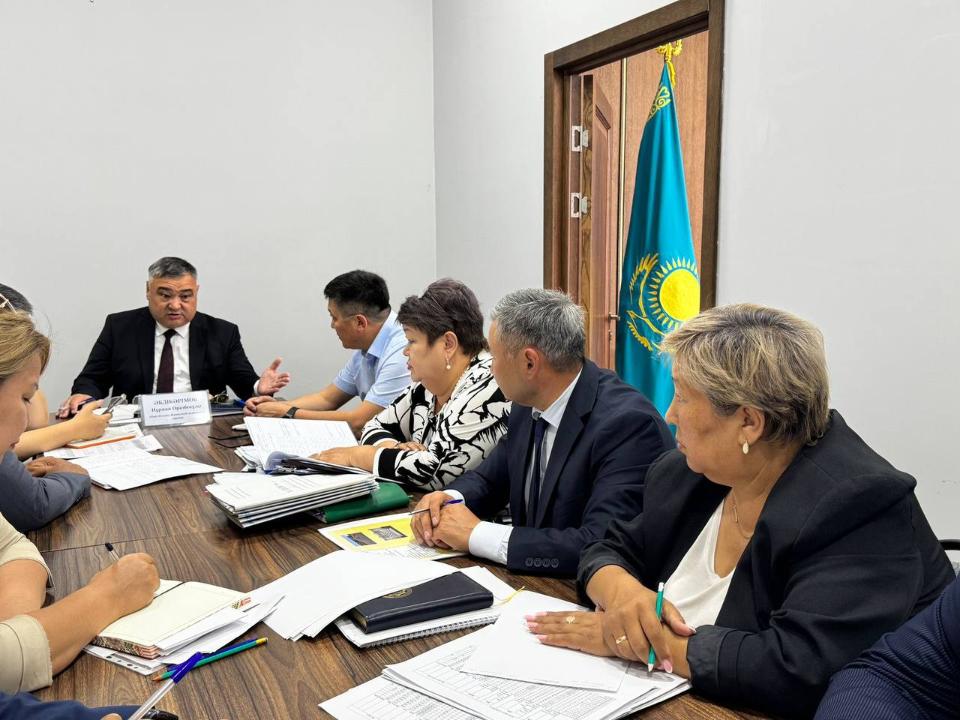 Аудан әкімі ауылдық округтер мен кент әкімдерін қабылдады