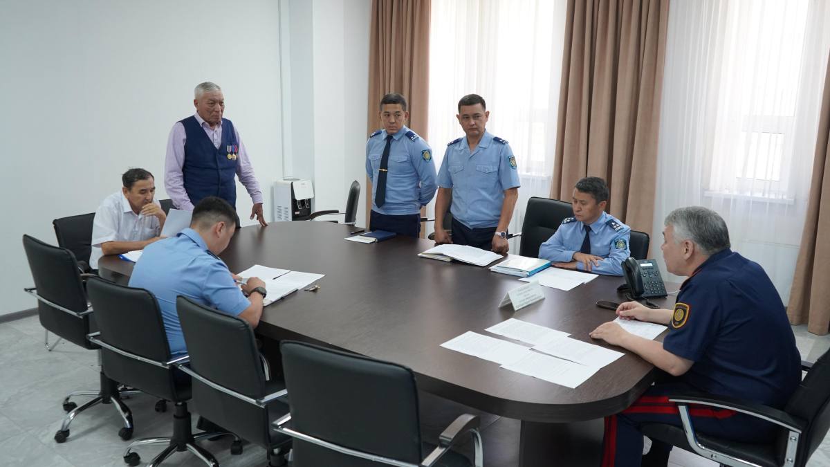 Атырауда полиция департаменті азаматтарды қабылдау барысында меморандумға қол қойды