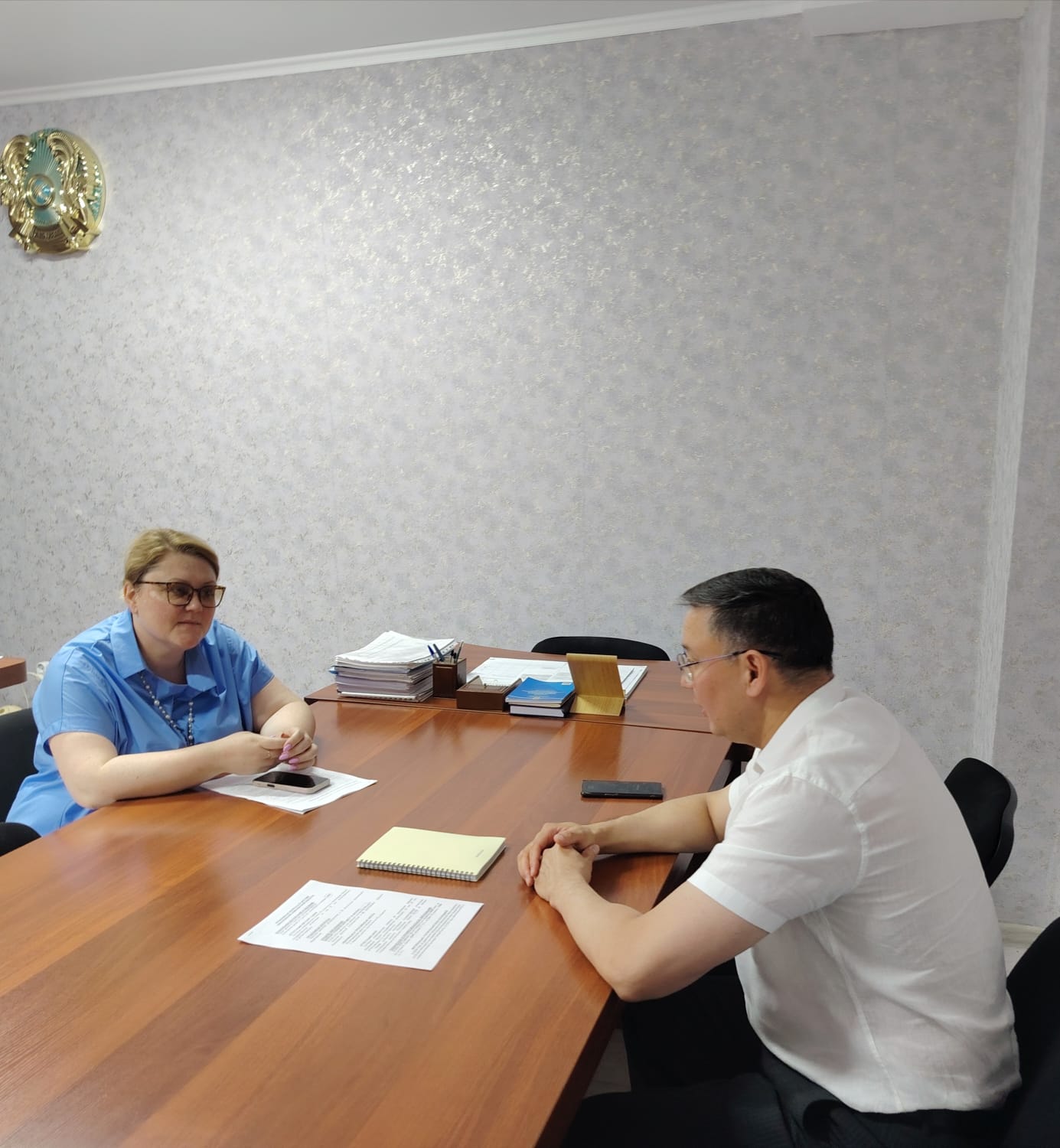 Ақмола облысының білім  саласында сапаны қамтамасыз ету департаментінің басшысы Орал Қаппасов "Мұғалім мамандық бойынша жұмыс істеуі керек"  тақырыбында "Акмолинская правда" газетінің  тілшісіне сұхбат берді.