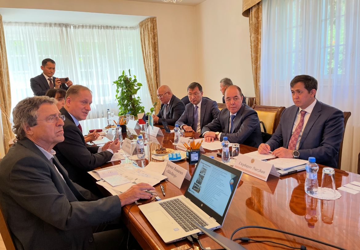 Қазақстан мен Чехия өнеркәсіптік ынтымақтастықты нығайтуда: БҚО делегациясы жетекші чех компанияларымен келіссөздер өткізді