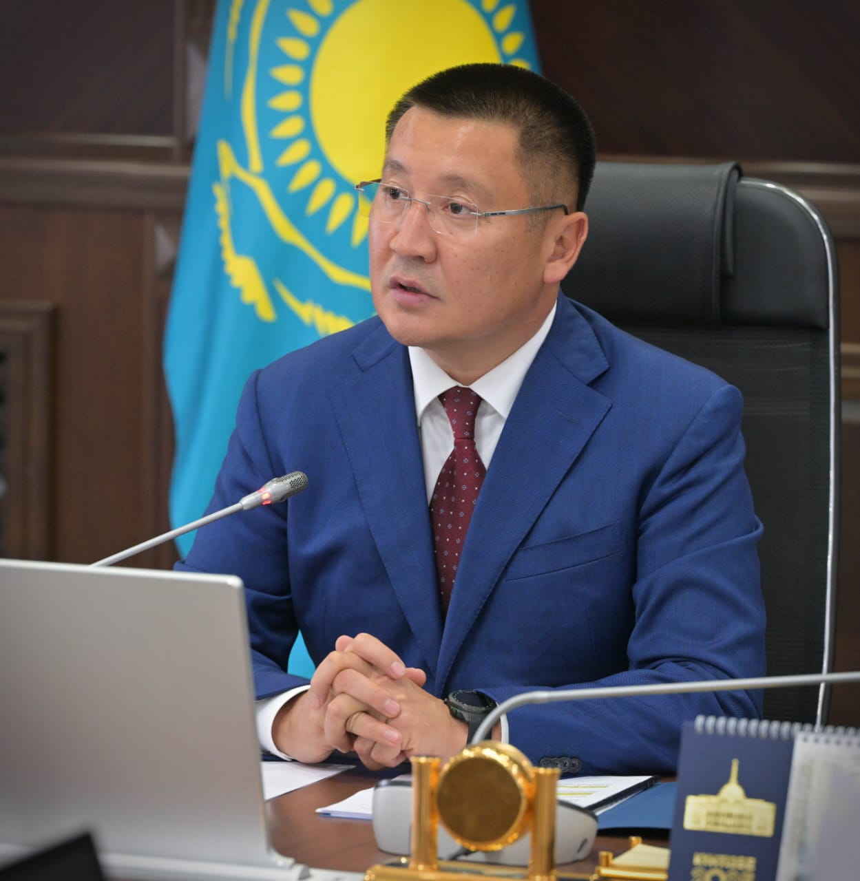 Бүгін облыс әкімдігінде өңірдің басты әріптестері - Eurasian Resources Group және KAZ Minerals Bozshakol компанияларымен жасалған әлеуметтік меморандумдарды іске асыру барысы талқыланды