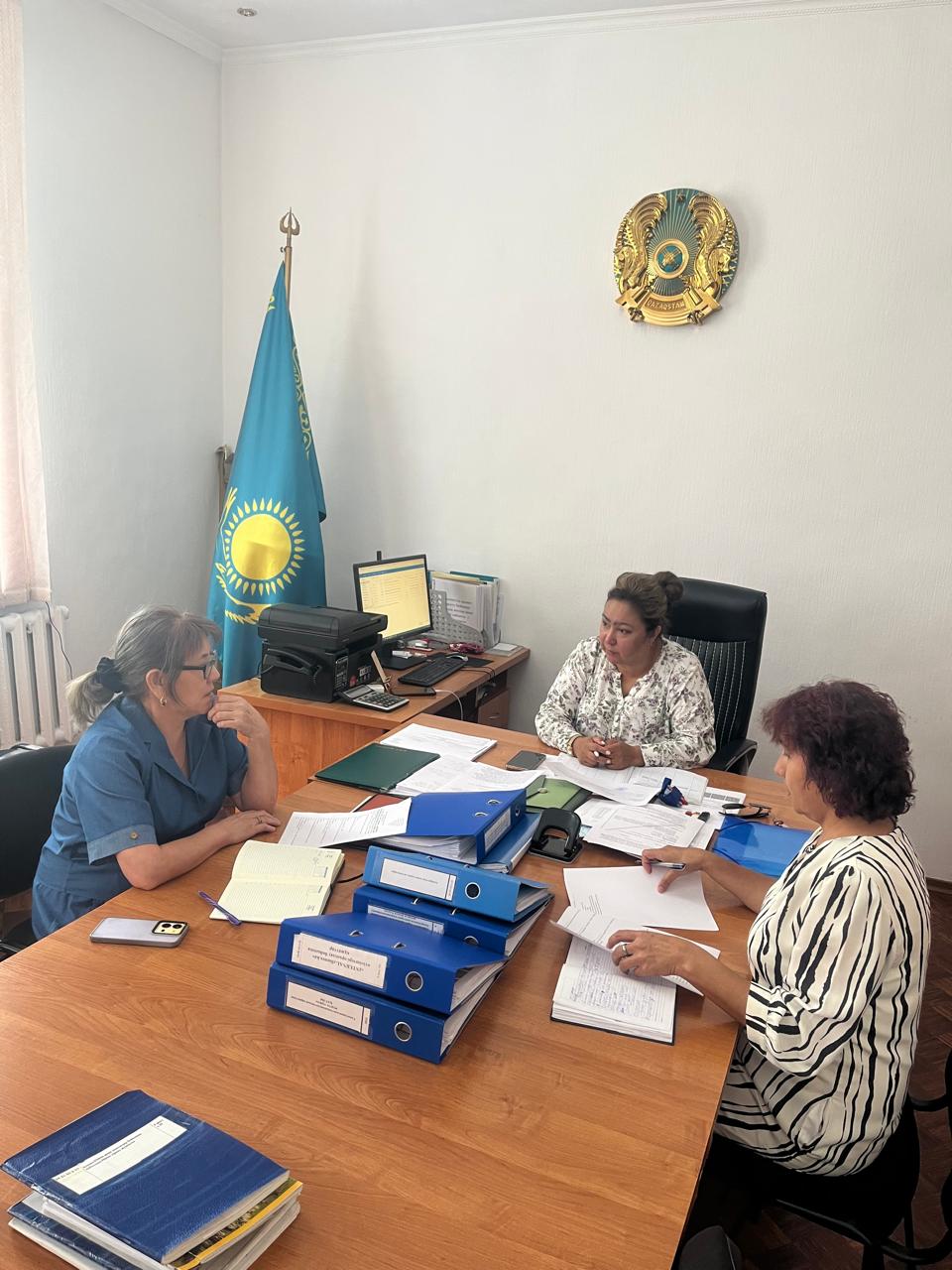 Әдеп жөніндегі уәкілі Жаңаарқа аудандық санитариялық-эпидемиологиялық бақылау басқармасының ұжымымен кездесті