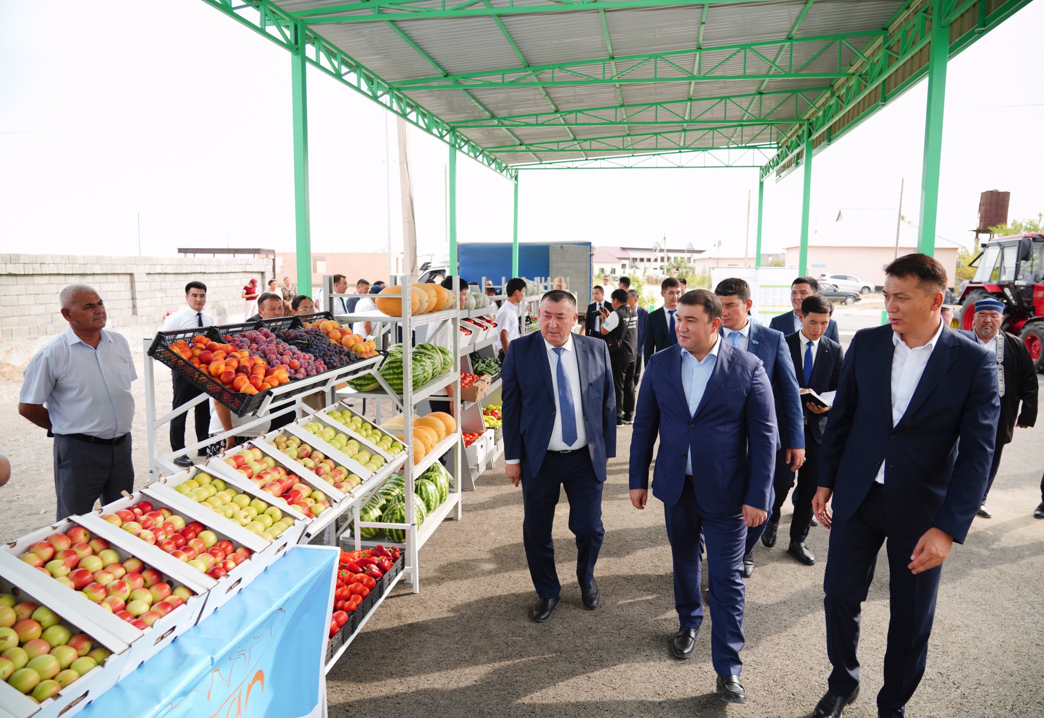 САУРАН АУДАНЫНДА ӘЛЕУМЕТТІК ЖОБА БАСТАУ АЛДЫ – ТҰРҒЫНДАР ӨЗ ӨНІМДЕРІН САТА БАСТАДЫ