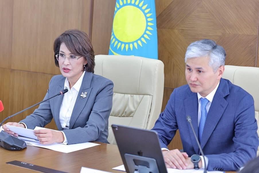 А. ӘЛНАЗАРОВА ХАЛЫҚПЕН КЕЗДЕСУ ӨТКІЗІП, ҰЛЫТАУ ОБЛЫСЫНЫҢ БІРҚАТАР МЕДИЦИНАЛЫҚ ҰЙЫМДАРЫНДА БОЛДЫ