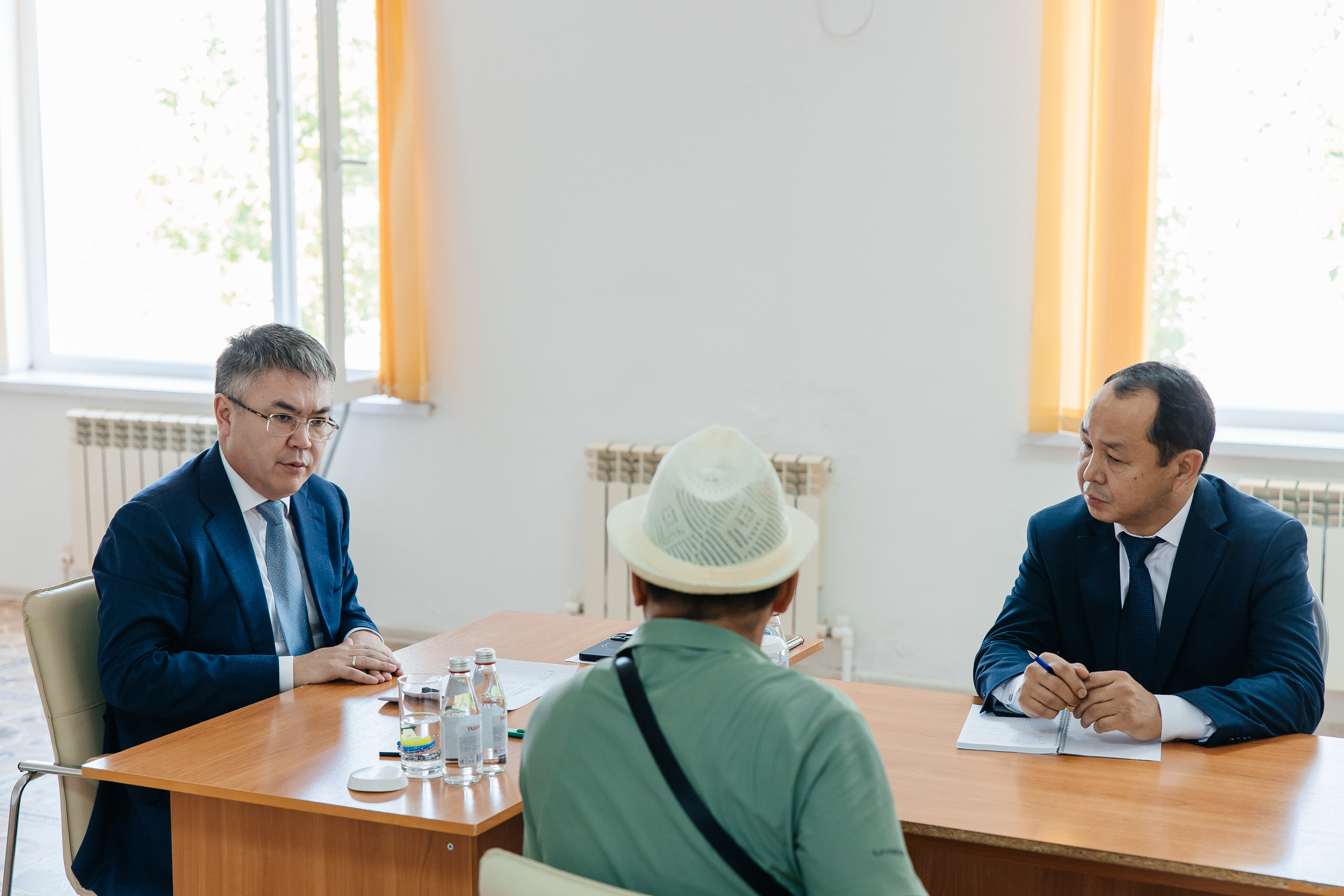 Аймақ басшысы Махамбет ауданының тұрғындарымен кездесті