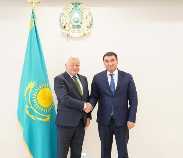 ТҮРКІСТАН ОБЛЫСЫНЫҢ ӘКІМІ МОЛДОВА РЕСПУБЛИКАСЫНЫҢ ЕЛШІСІМЕН КЕЗДЕСТІ