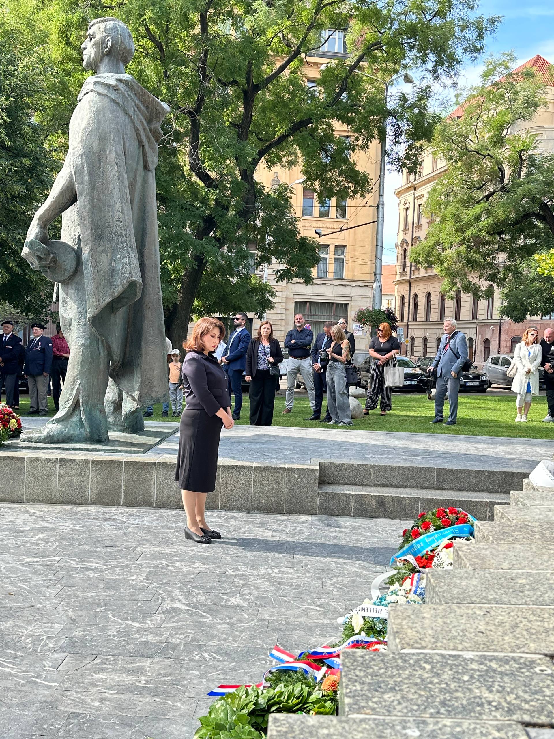 Қазақстанның Словакиядағы Елшісі Жанна Сағынова Словакия ұлттық көтерілісінің 81 жылдығына орай ұйымдастырылған салтанатты рәсімге қатысты