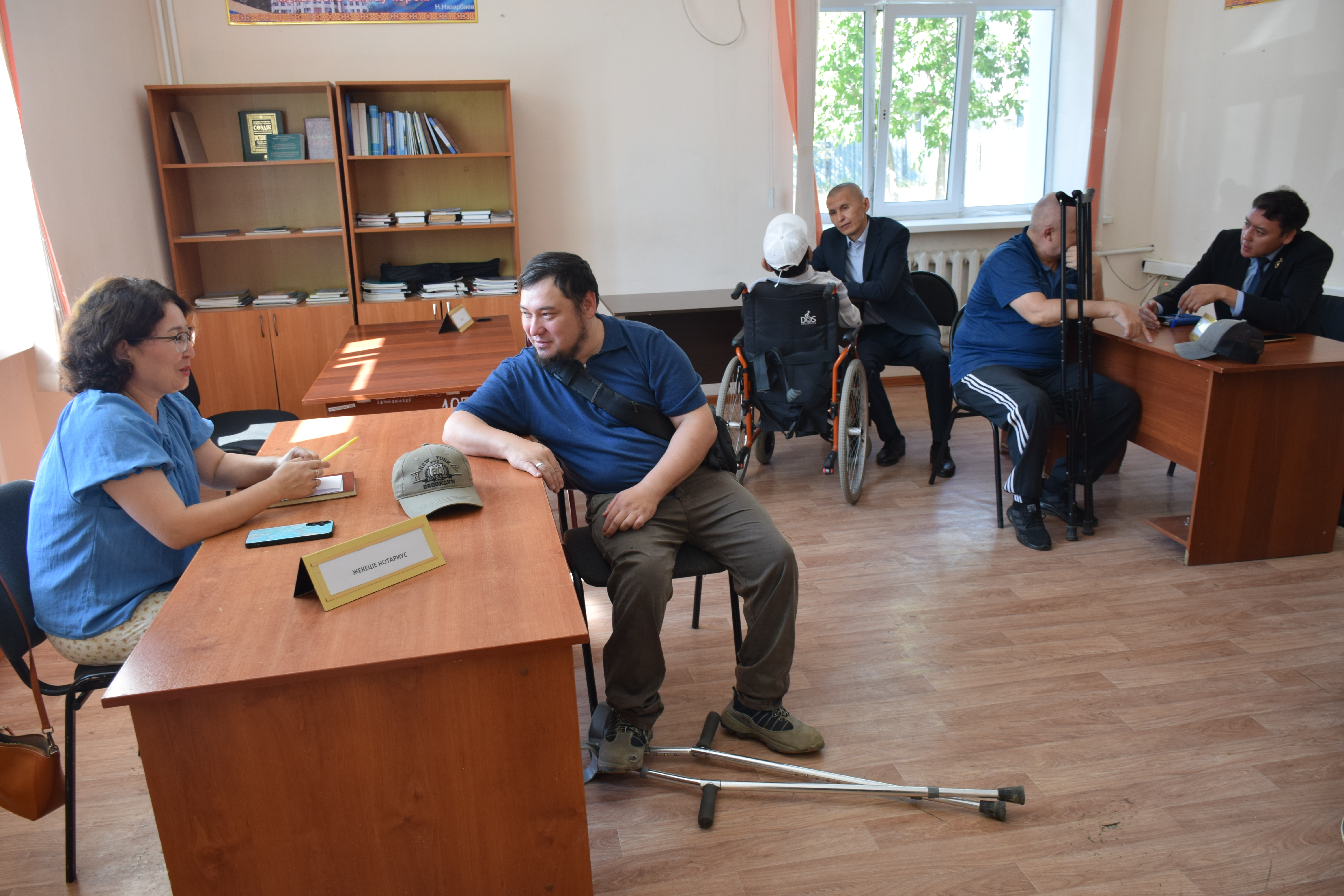 27.08.2025 года к 30-летию Конституции РК в здании Департамента юстиции проведена акция «День открытых дверей» с участием представителей юридического сообщества области.