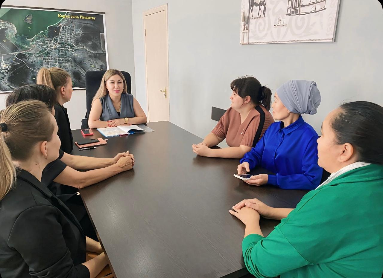 Аппарат қызметкерлерімен сыбайлас жемқорлыққа қарсы шектеулерді сақтау бойынша түсіндіру жұмыстары жүргізілді