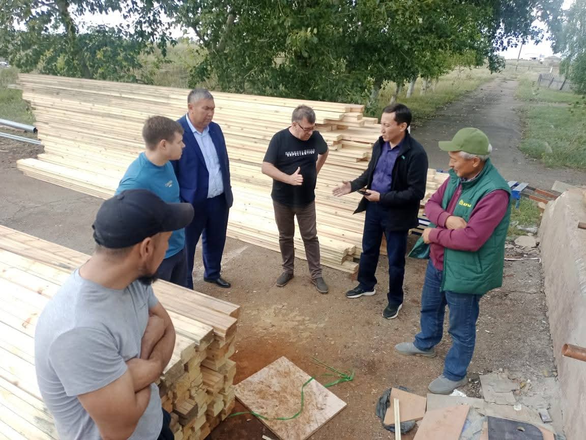 Депутаты маслихата проверяют готовность объектов образования к началу нового учебного года