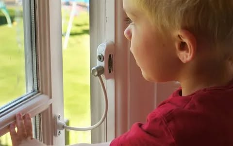 Балаңыздың өмірін сақтап қалатын бірнеше ережелерді ЕСТЕ САҚТАҢЫЗ!
