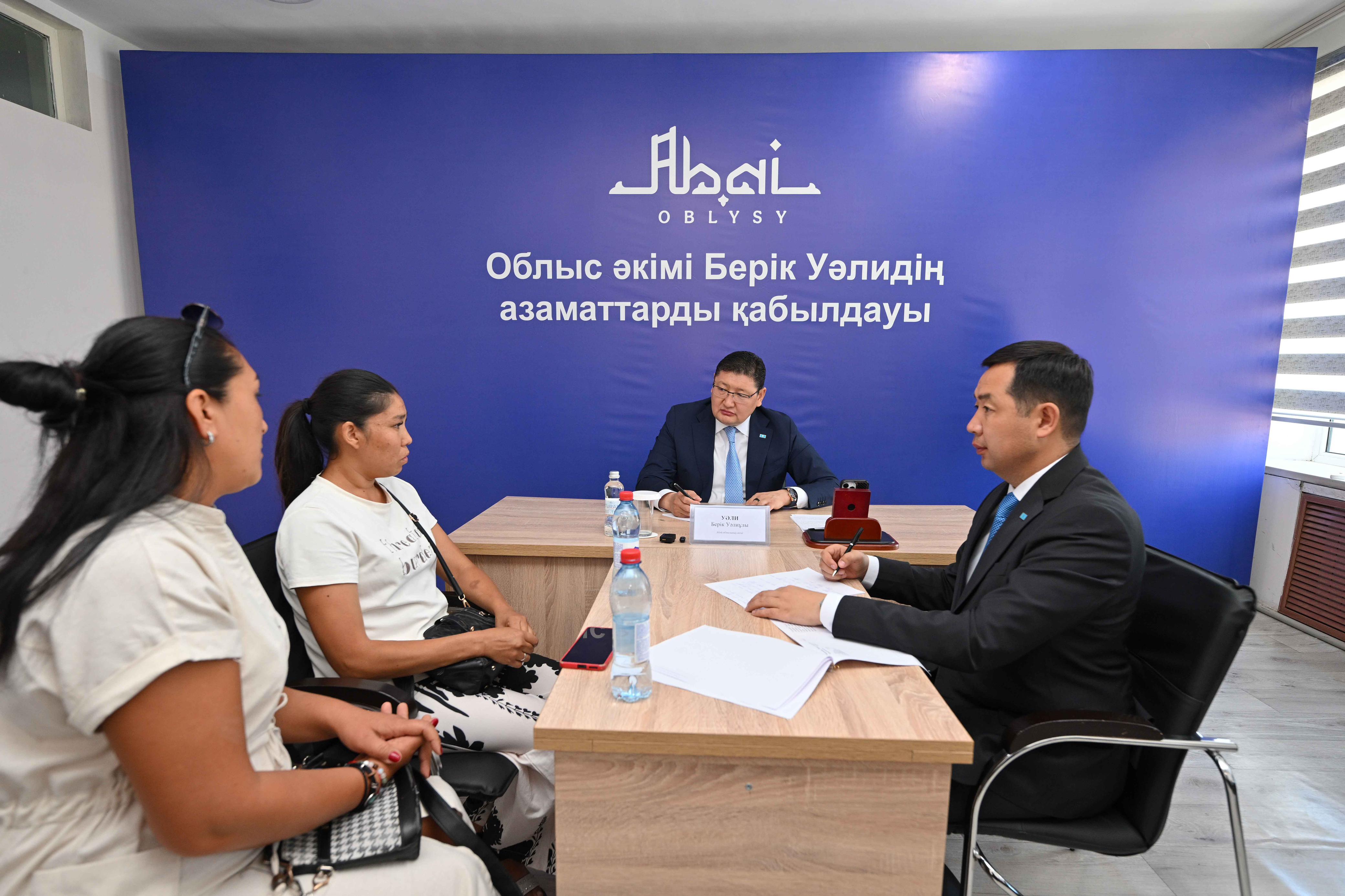 Облыс әкімі Үржар ауданы тұрғындарын жеке мәселелері бойынша қабылдады