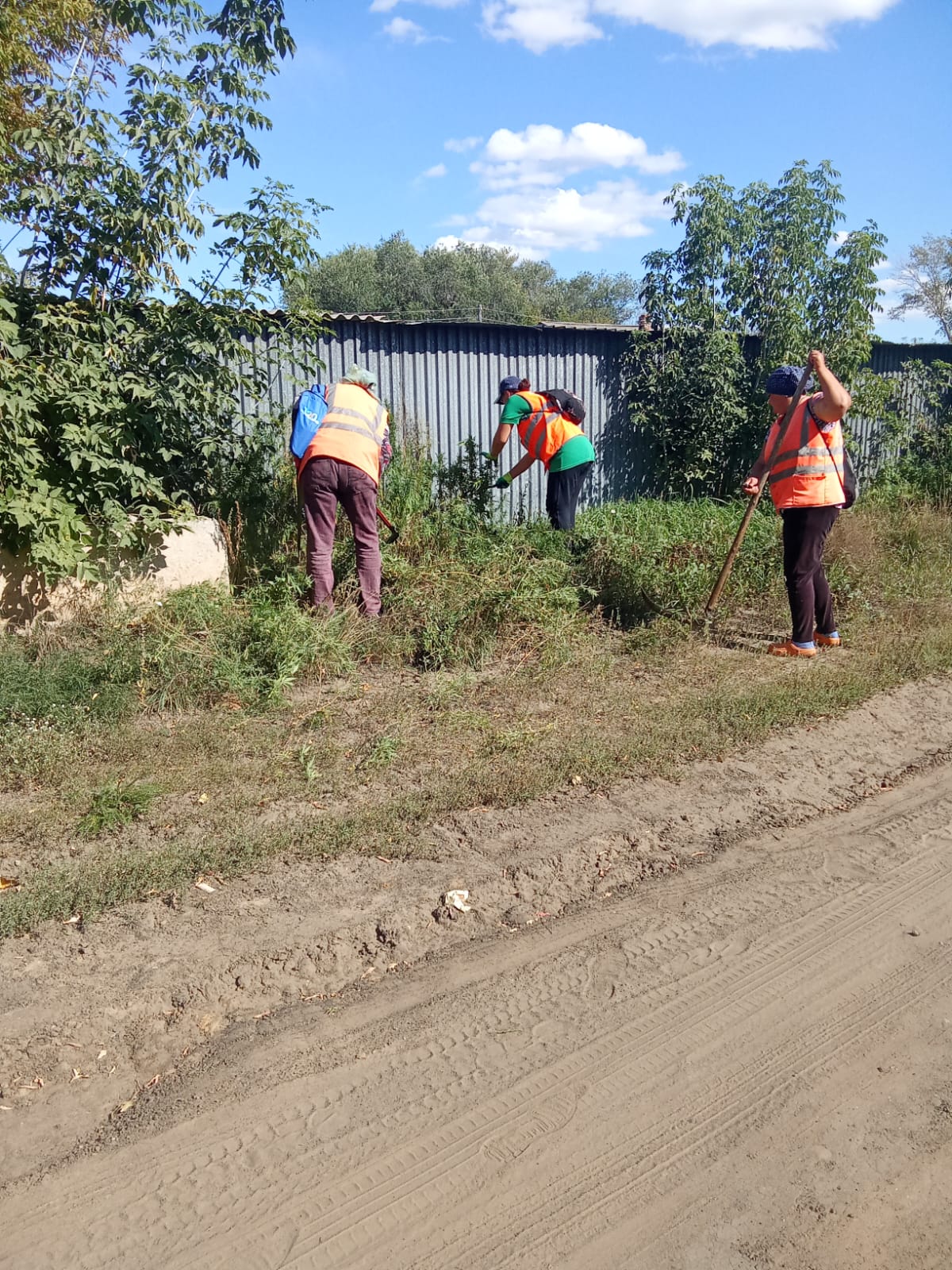 В сельском округе продолжаются работы в рамках экологической программы "Таза Казақстан"