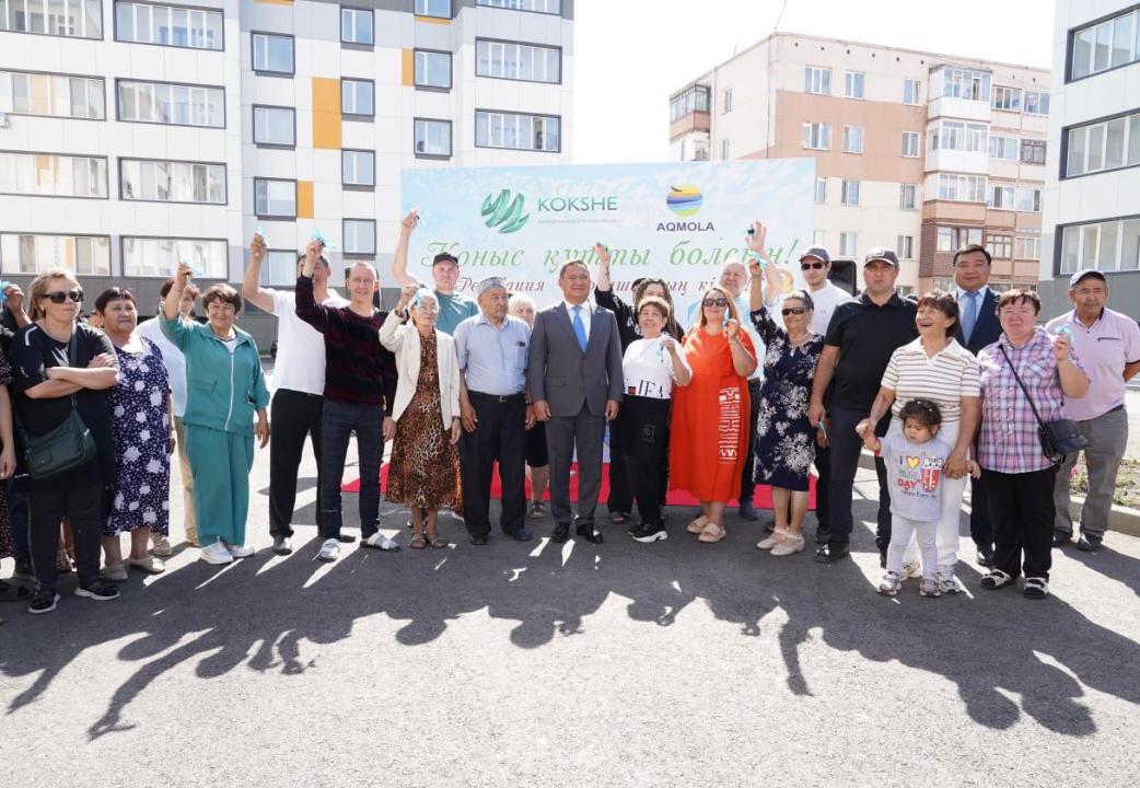 Көкшетауда 100 отбасы реновация бағдарламасы аясында жаңа пәтерге ие болды